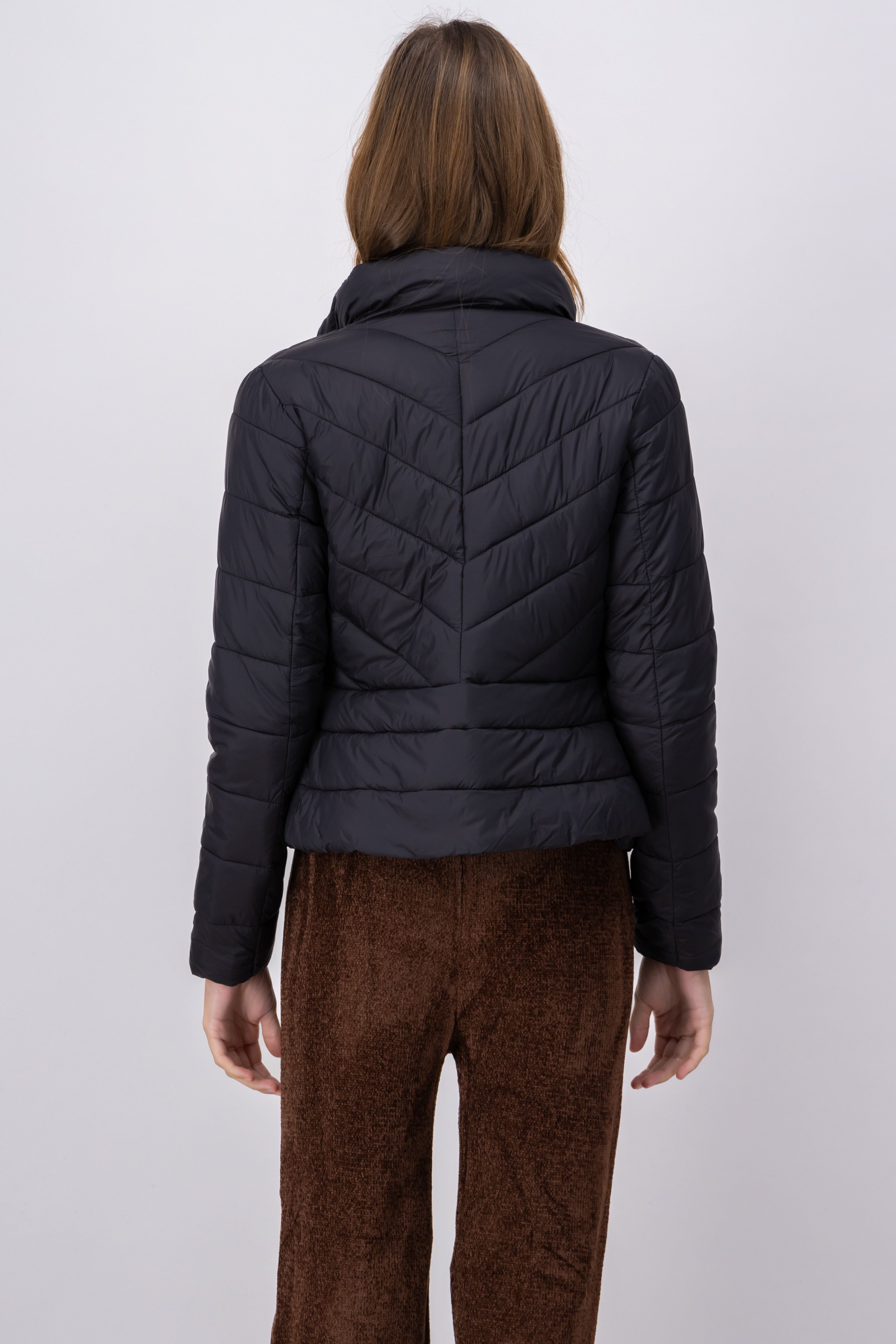 Chamarra capitonada cuello alto sold by Shasa product image thumbnail 4