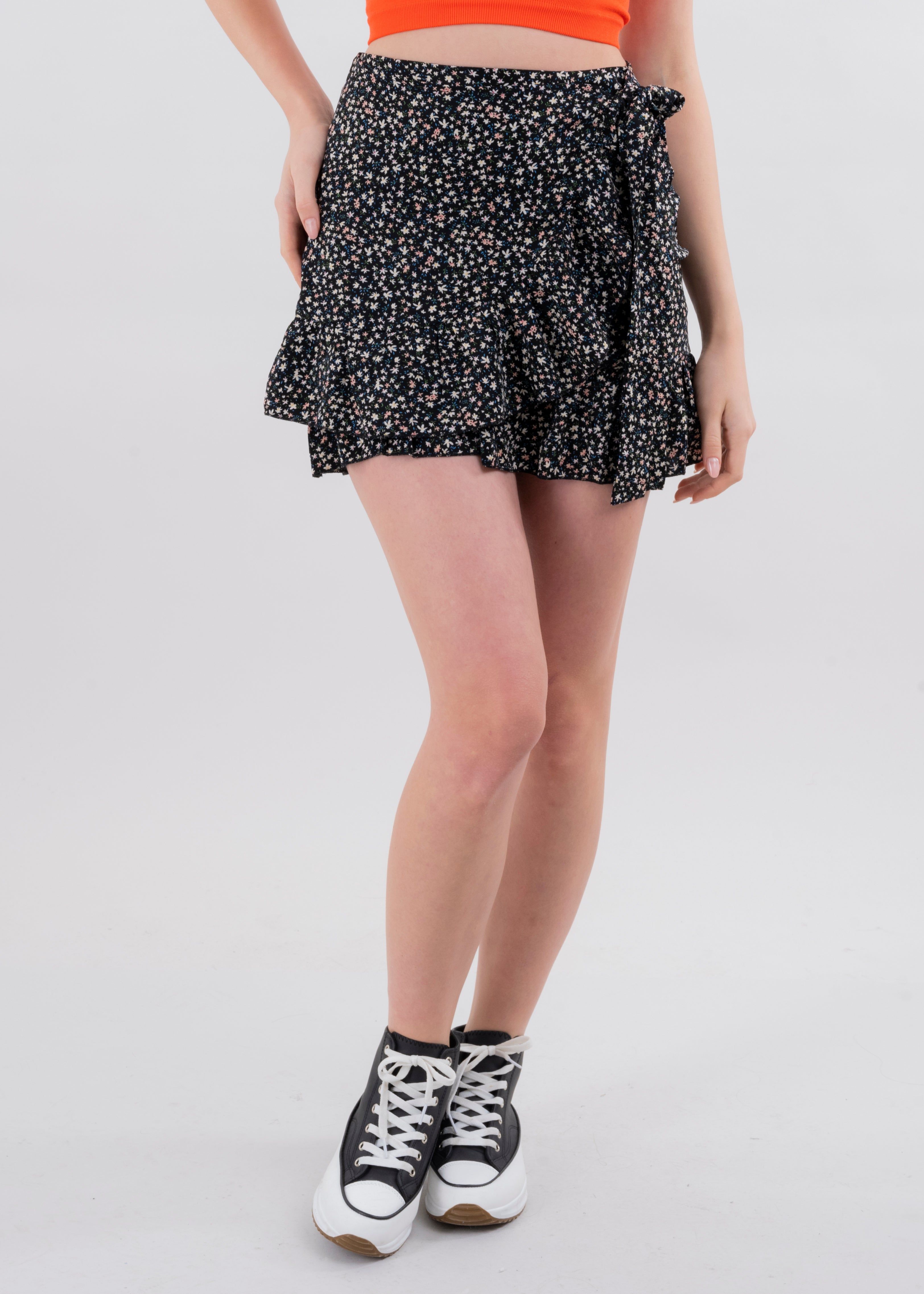 Falda mini olanes flores sold by Shasa product image thumbnail 2