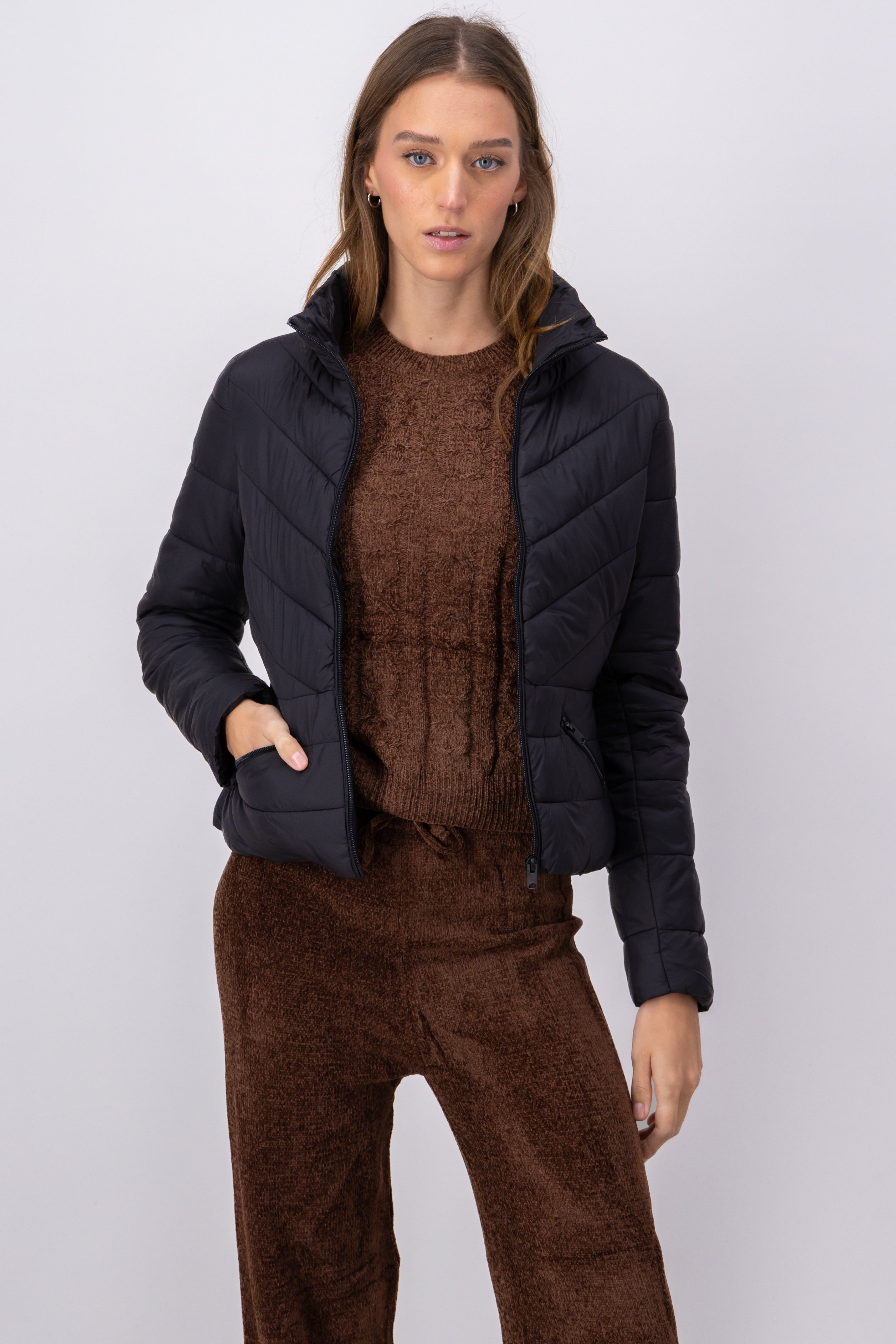 Chamarra capitonada cuello alto sold by Shasa product image thumbnail 2