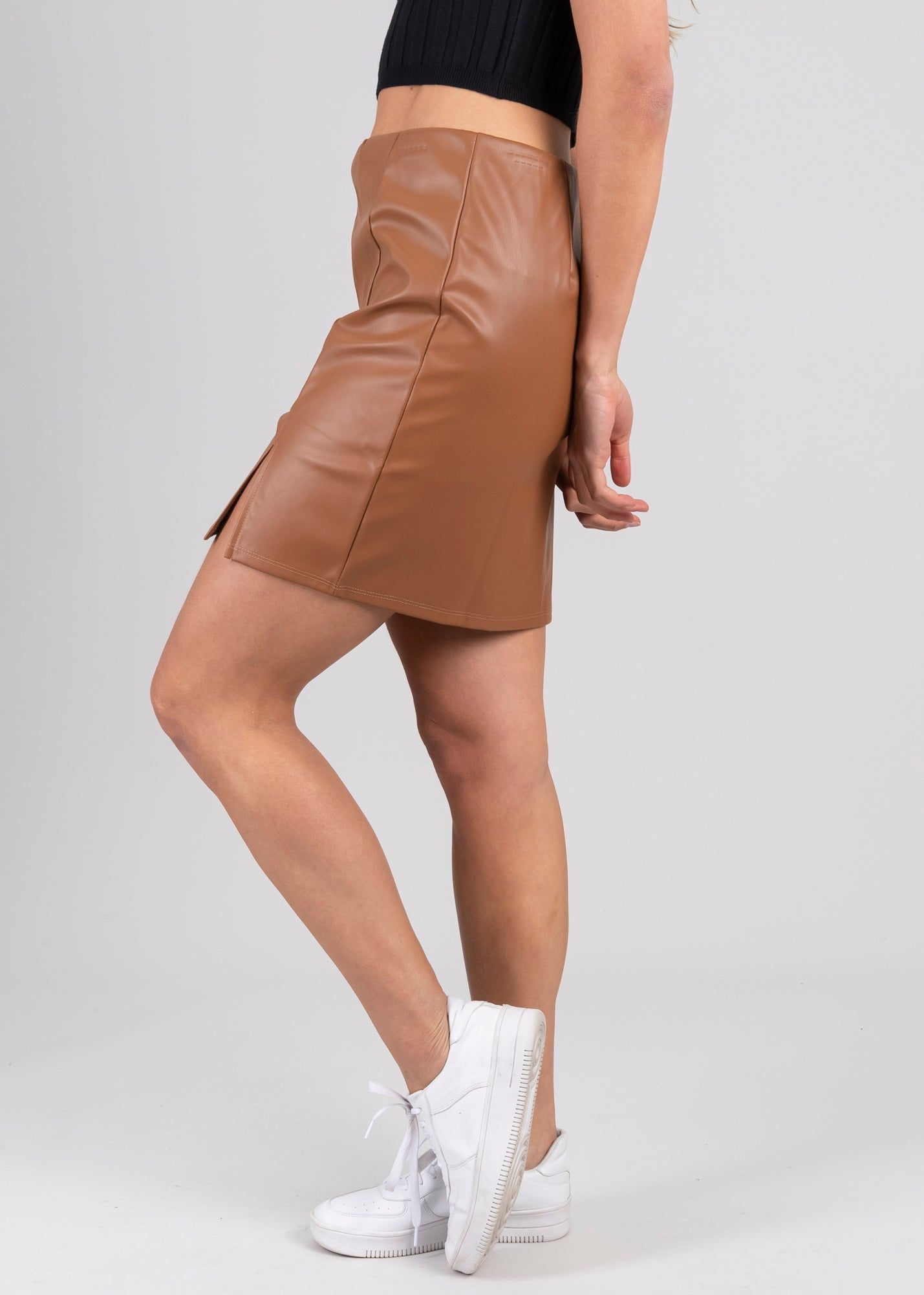 Falda Mini Efecto Piel Lisa sold by Shasa product image thumbnail 3