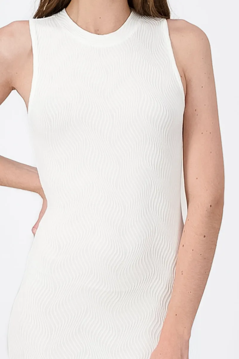 Vestido midi con textura y cuello circular alto sold by Shasa product image thumbnail 5