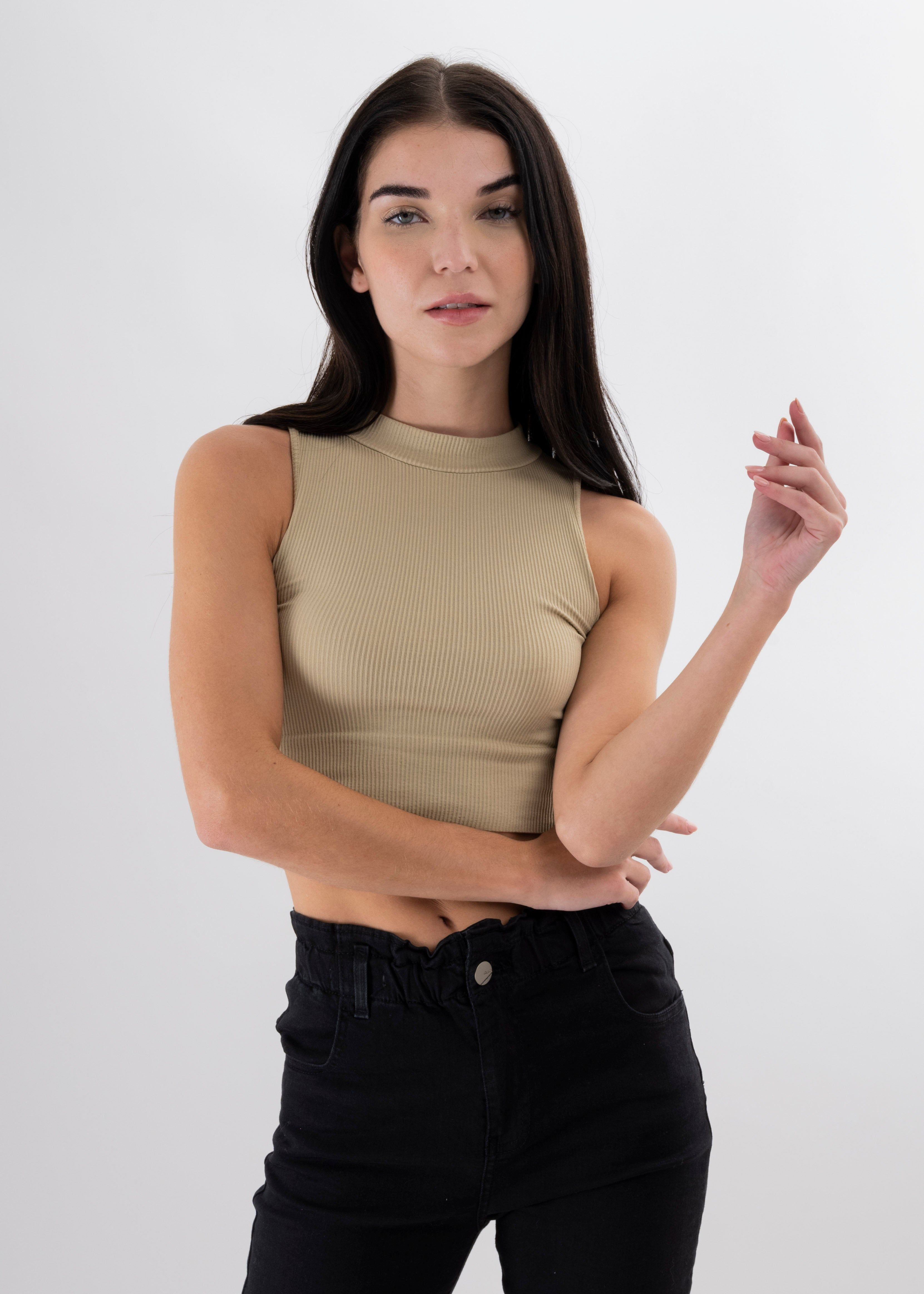 Top acanalado sold by Shasa