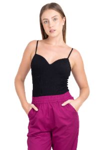 Bodysuit liso escote v sold by Shasa