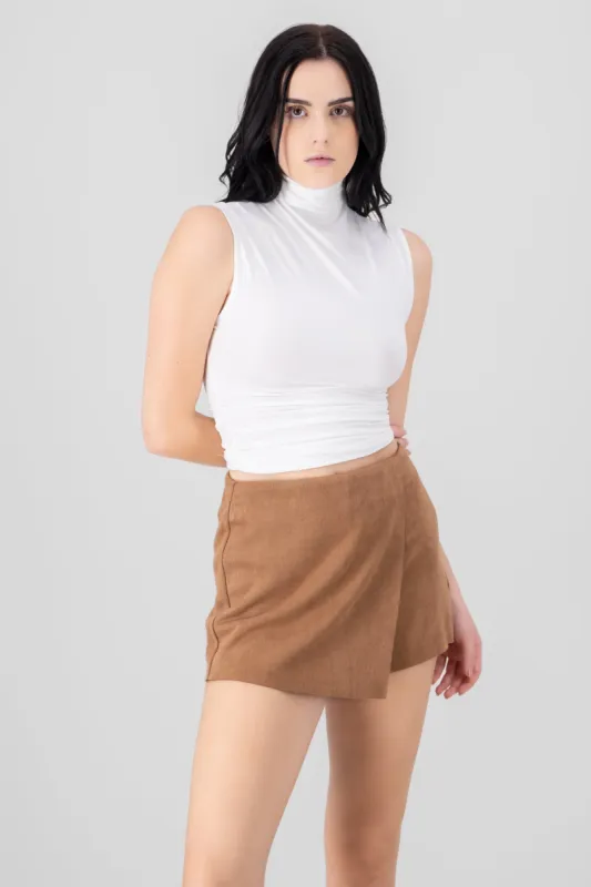 Top liso detalle plisado sold by Shasa