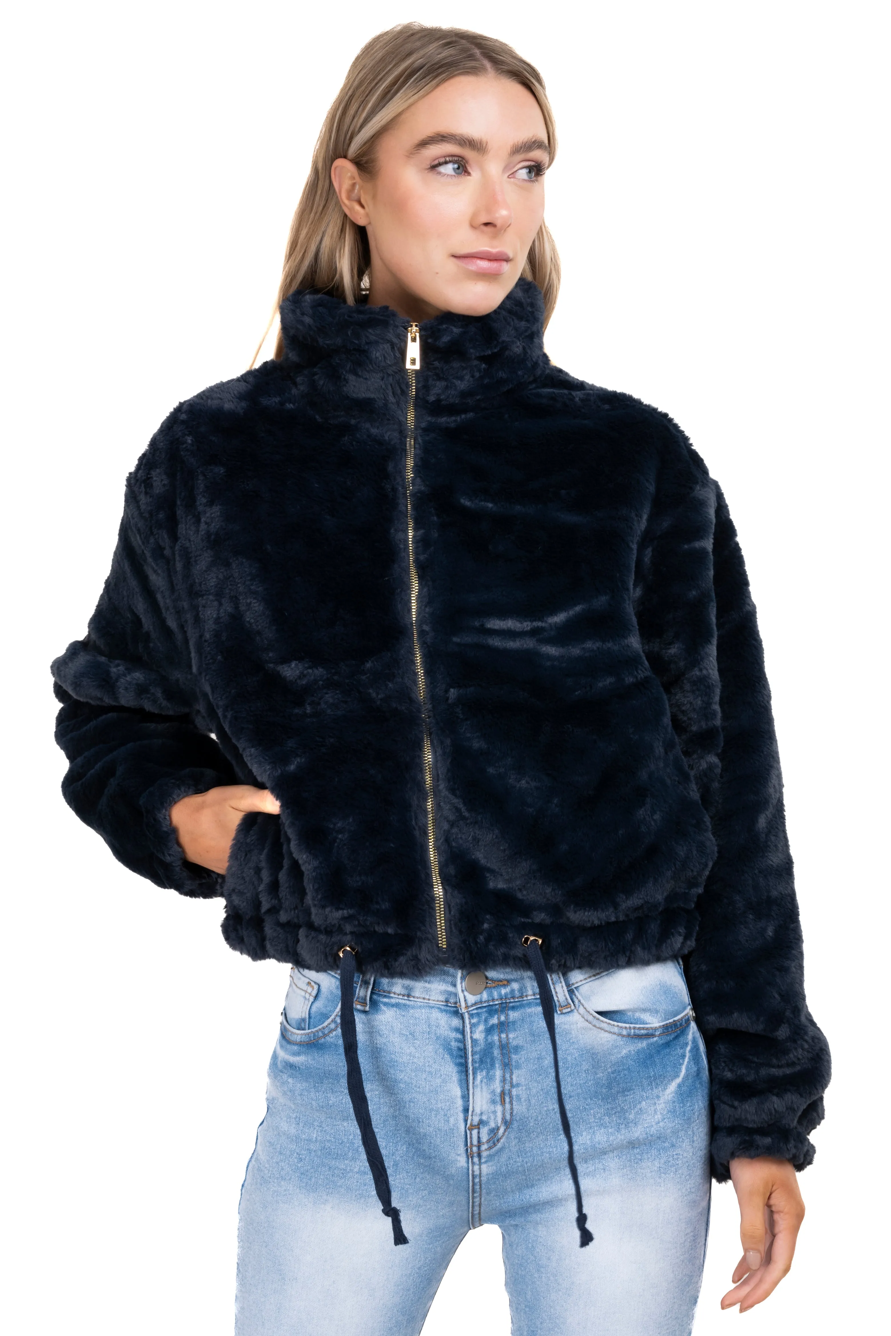 Chamarra cremallera peluche sold by Shasa