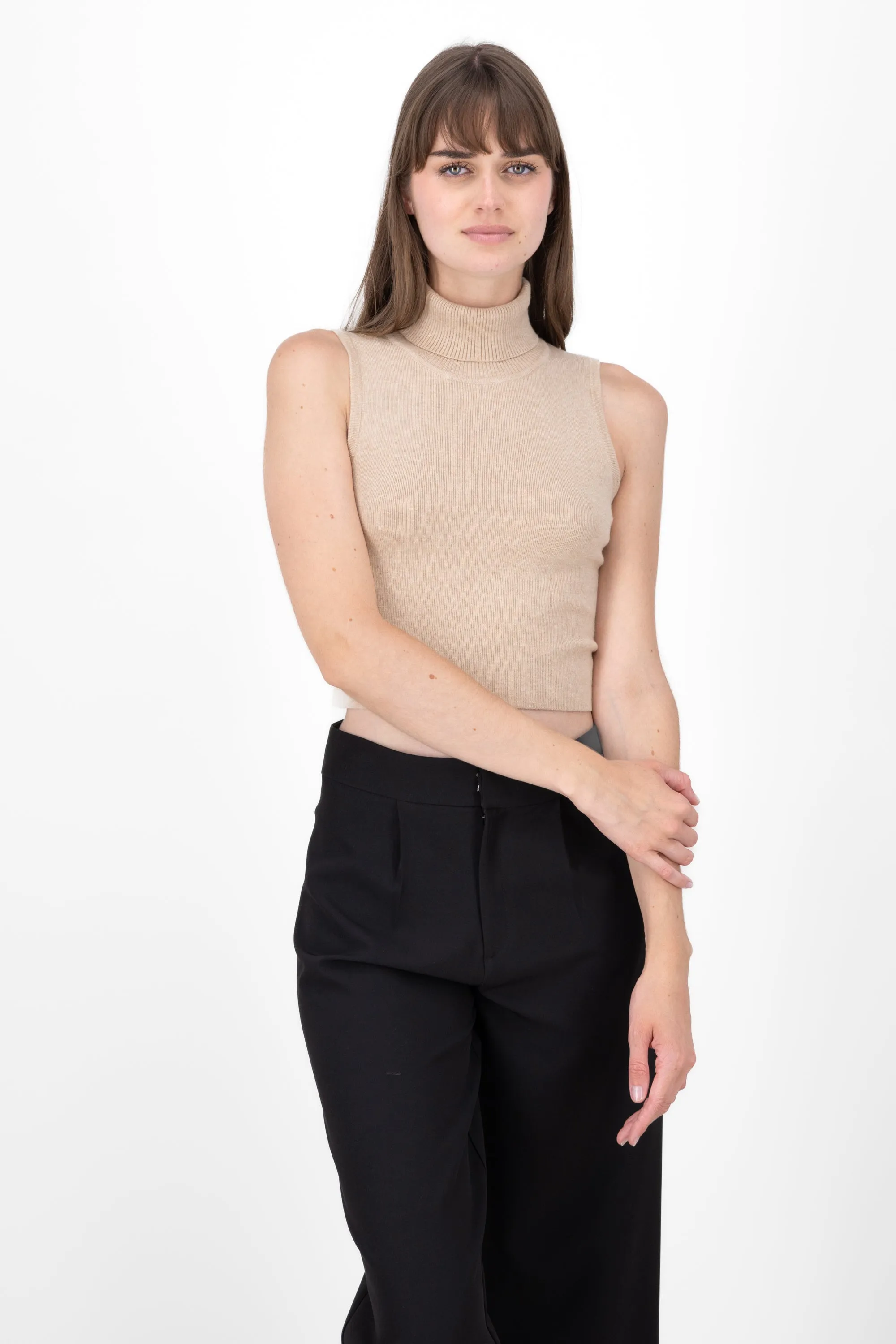 Top tejido cuello alto sin mangas sold by Shasa product image thumbnail 2