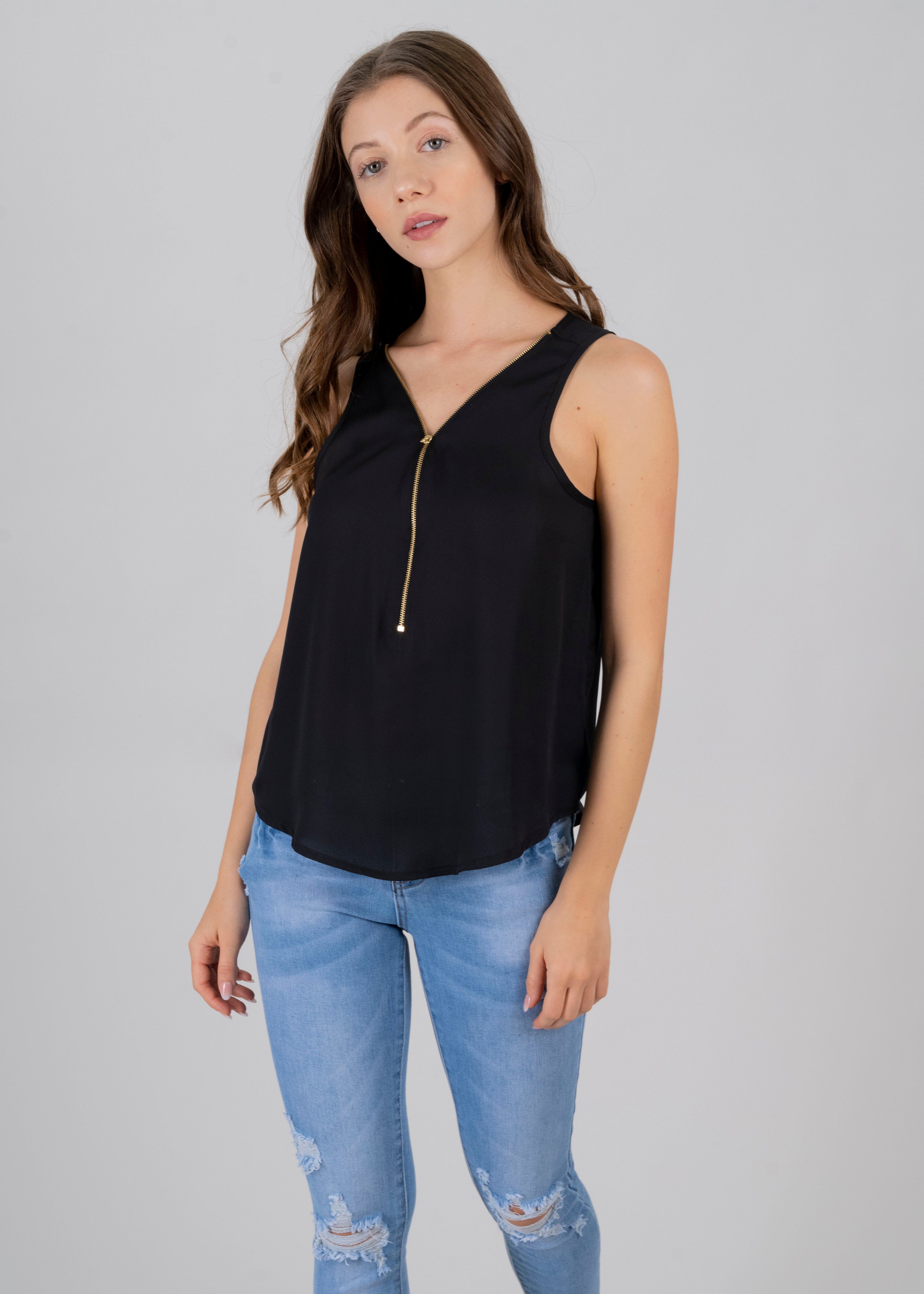 Blusa tirantes cierre delantero sold by Shasa product image thumbnail 2
