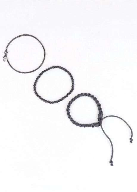 Set 3 pulseras efecto piel sold by Shasa