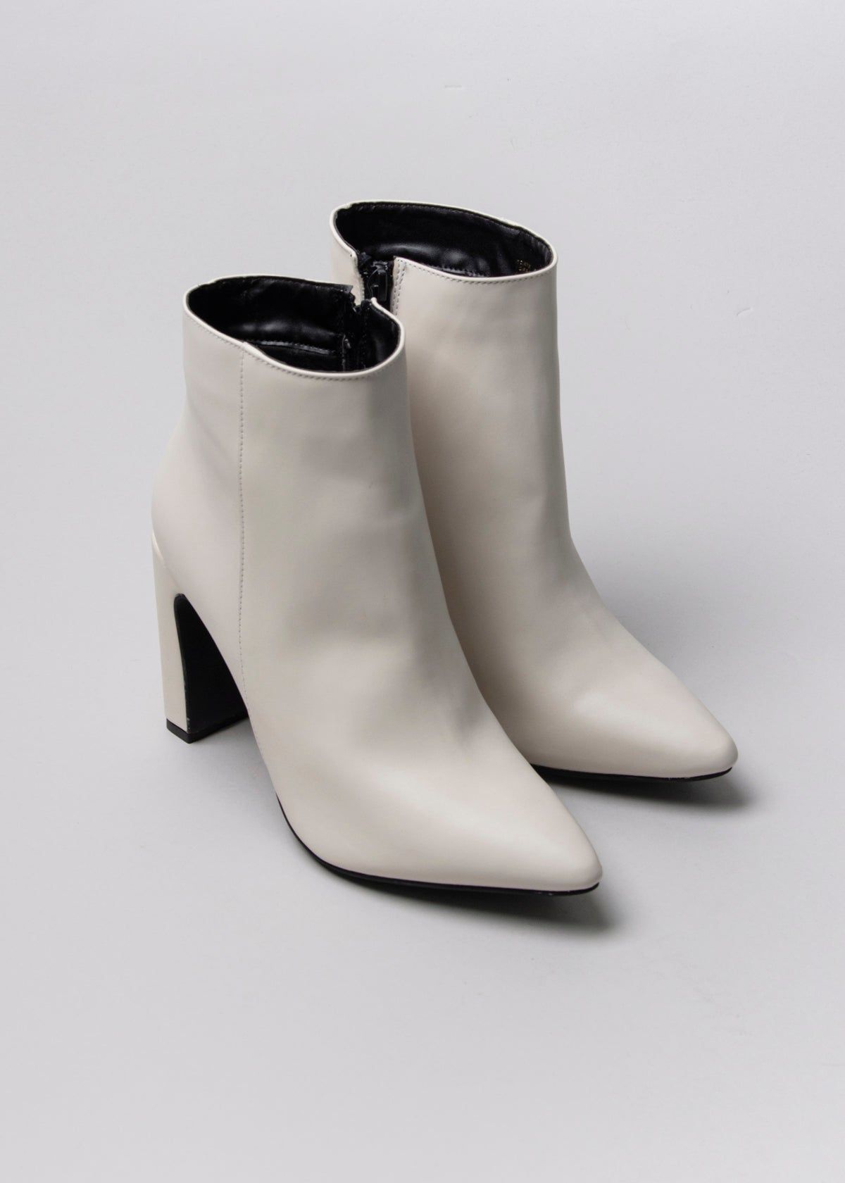 Botín midi puntal efecto piel sold by Shasa product image thumbnail 5