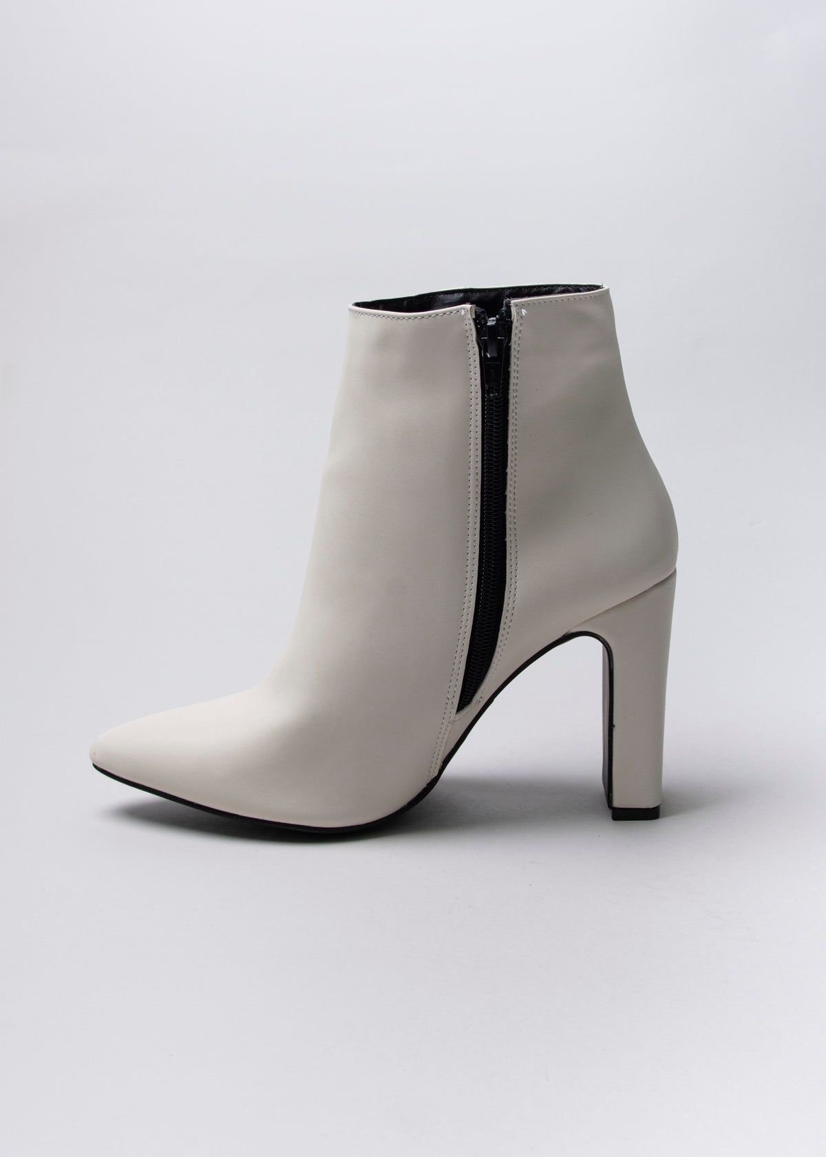 Botín midi puntal efecto piel sold by Shasa product image thumbnail 2