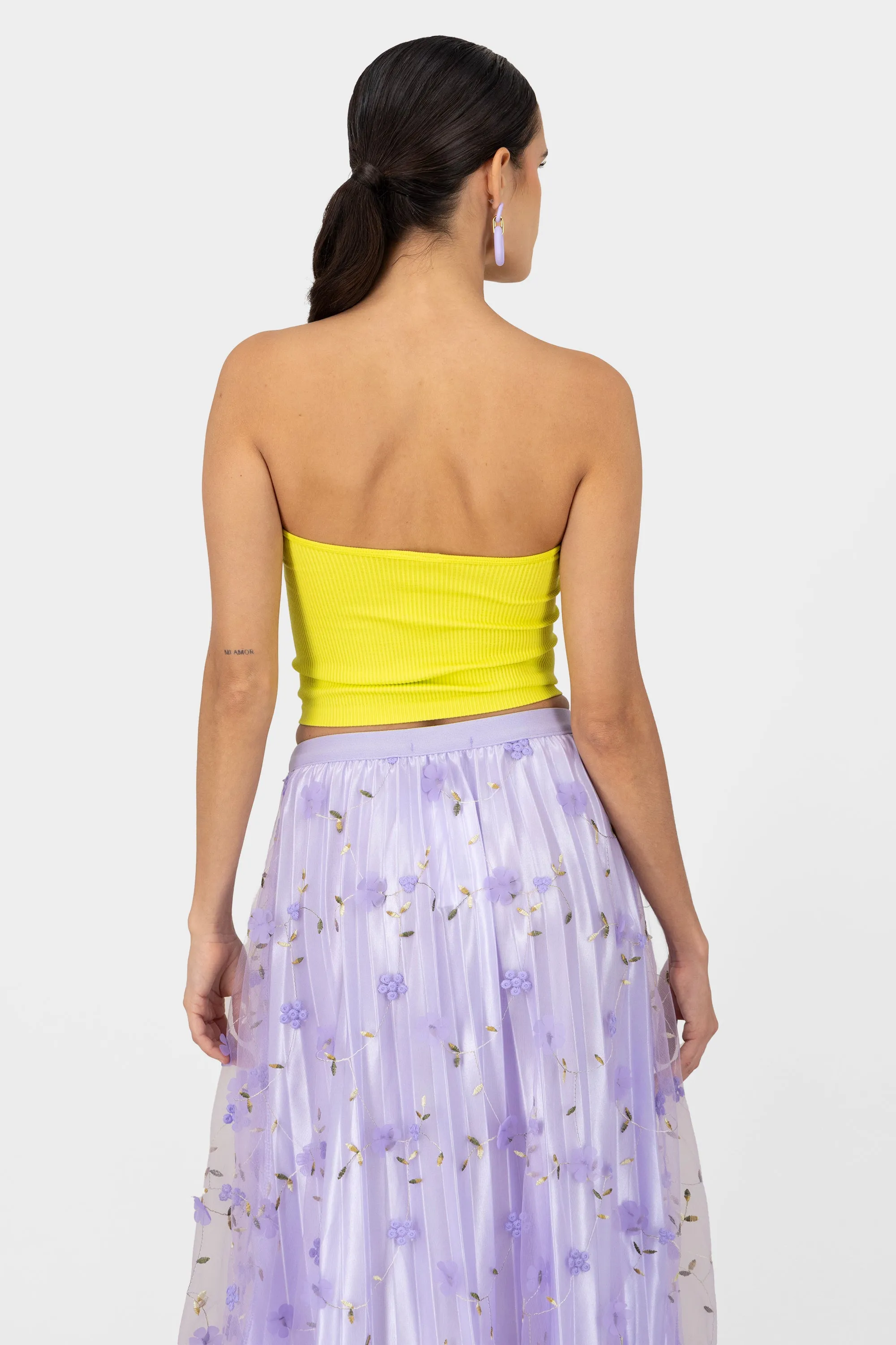 Top seamless con detalle de flores sold by Shasa product image thumbnail 4