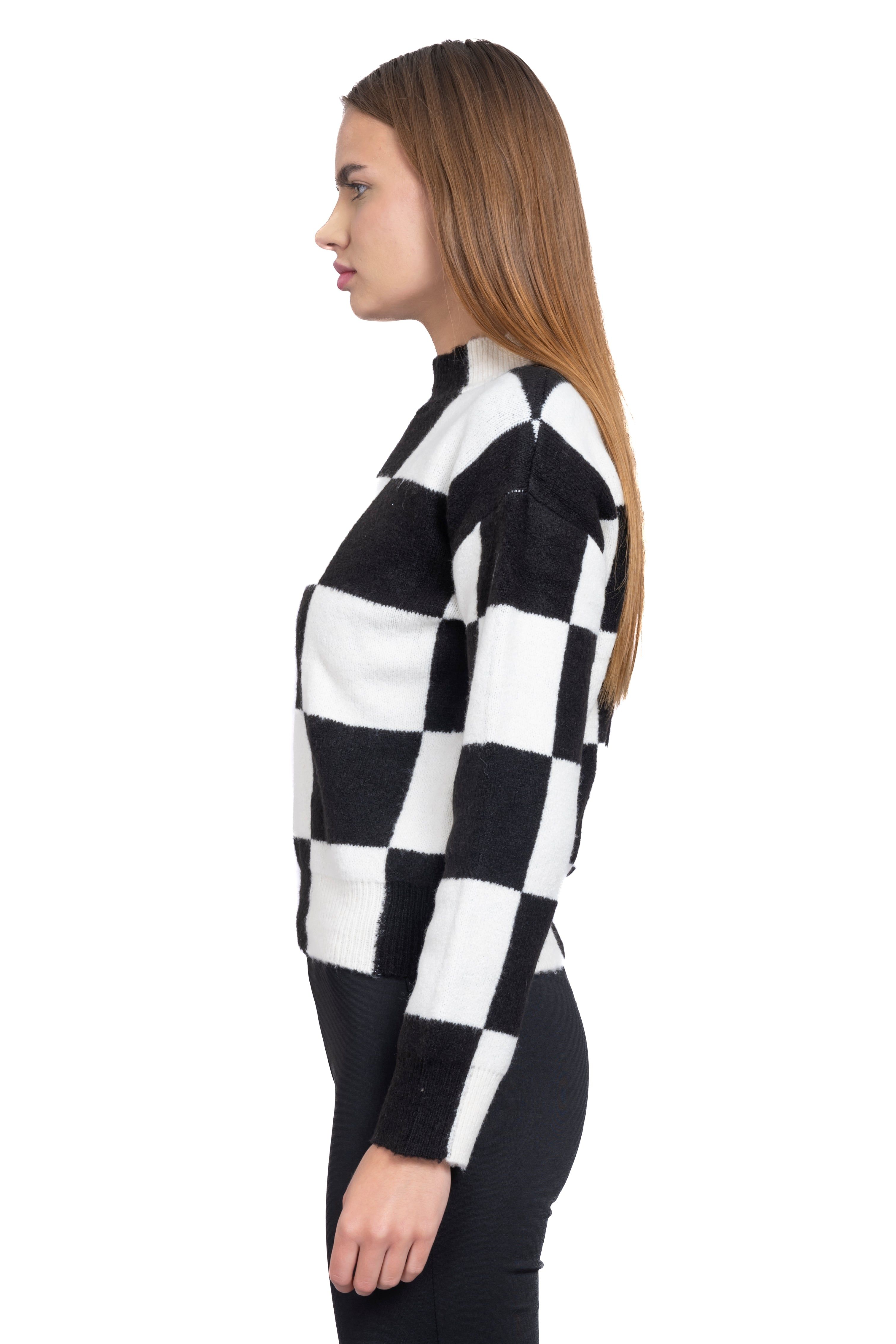 Suéter tejido ajedrez cuello alto sold by Shasa product image thumbnail 3