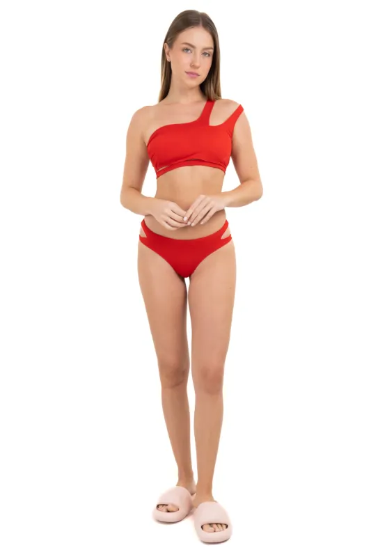 Traje de baño doble tirante liso sold by Shasa