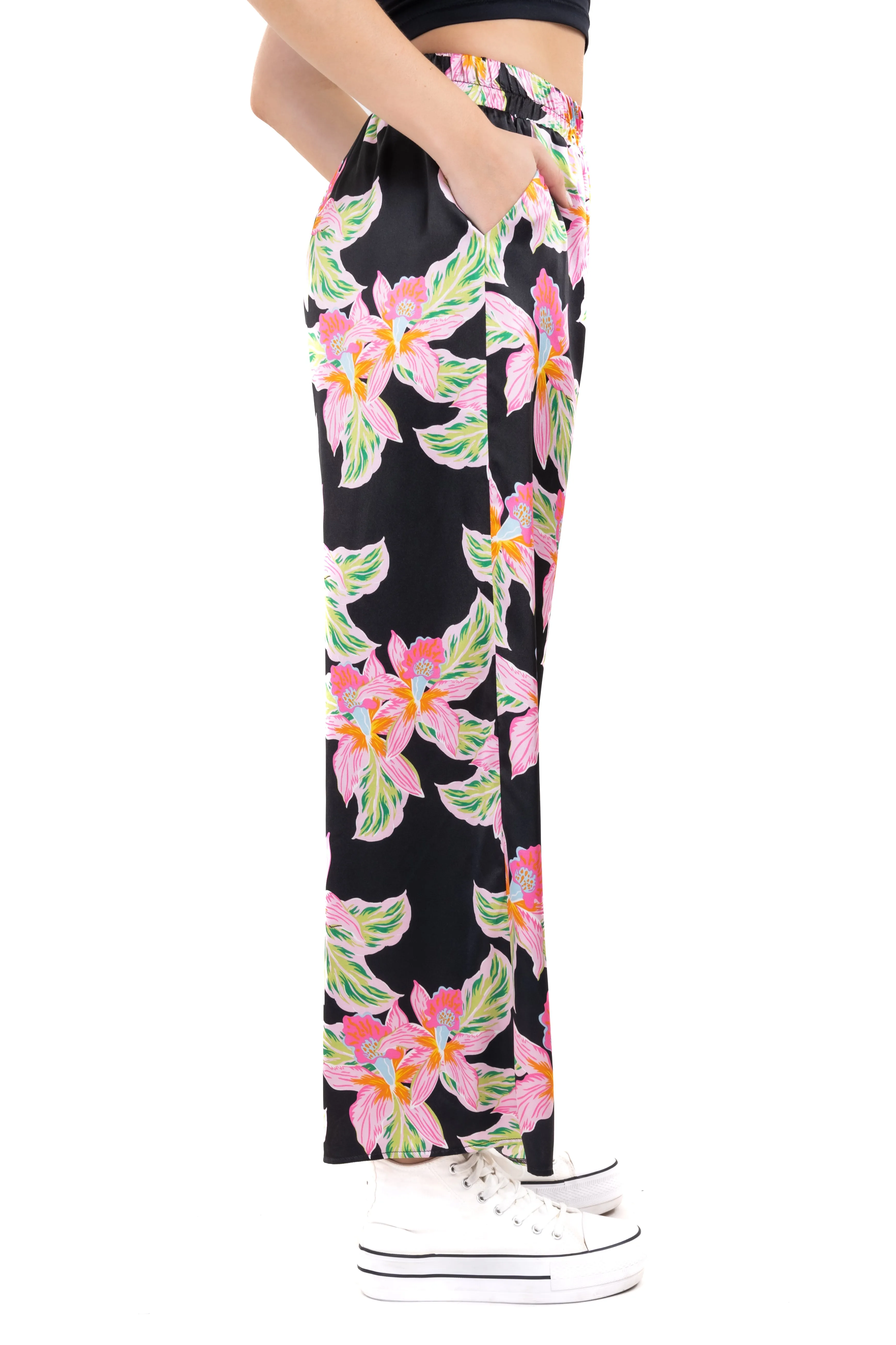 Pantalón amplio estampado flores sold by Shasa product image thumbnail 3