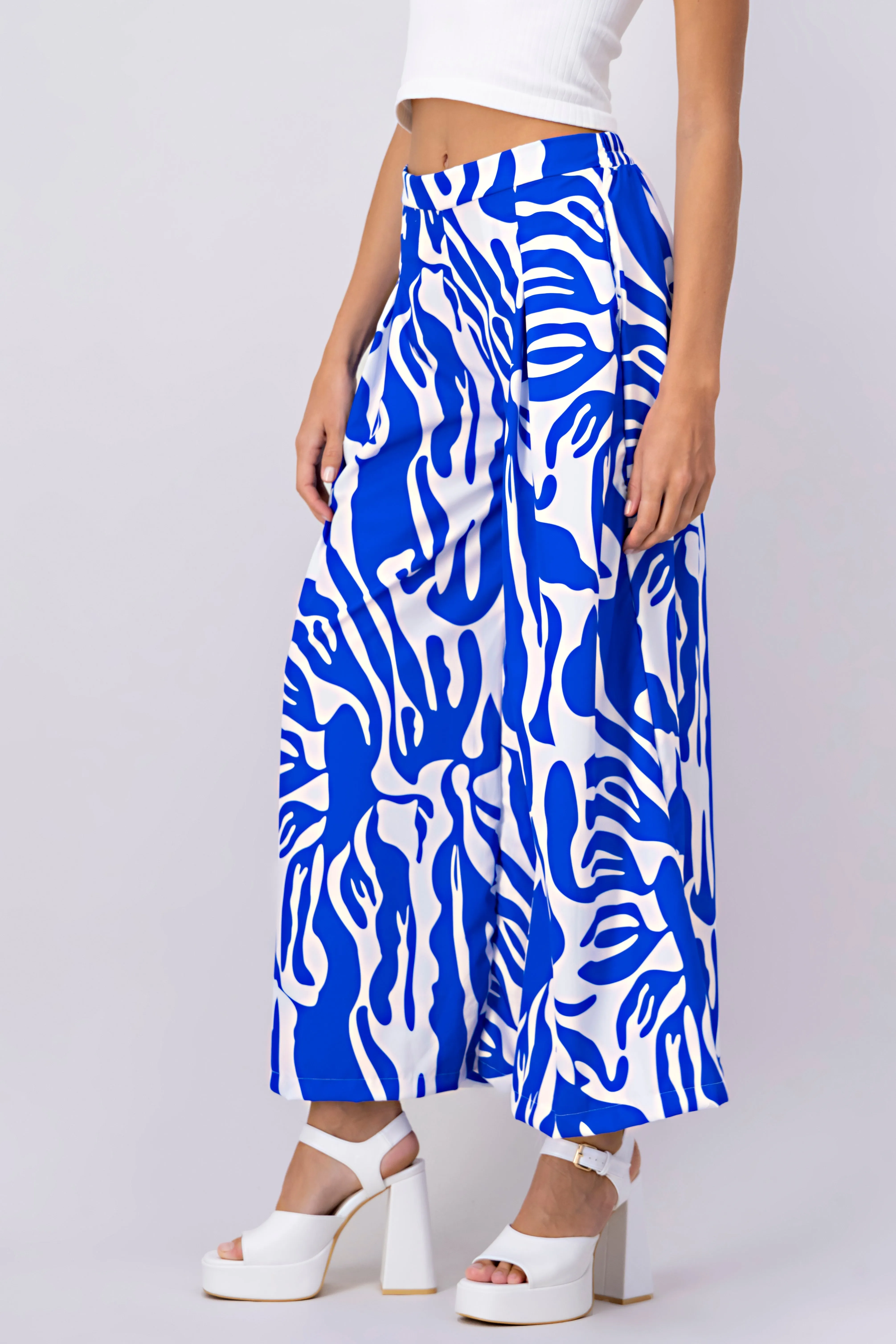 Pantalón super wide leg estampado sold by Shasa product image thumbnail 3