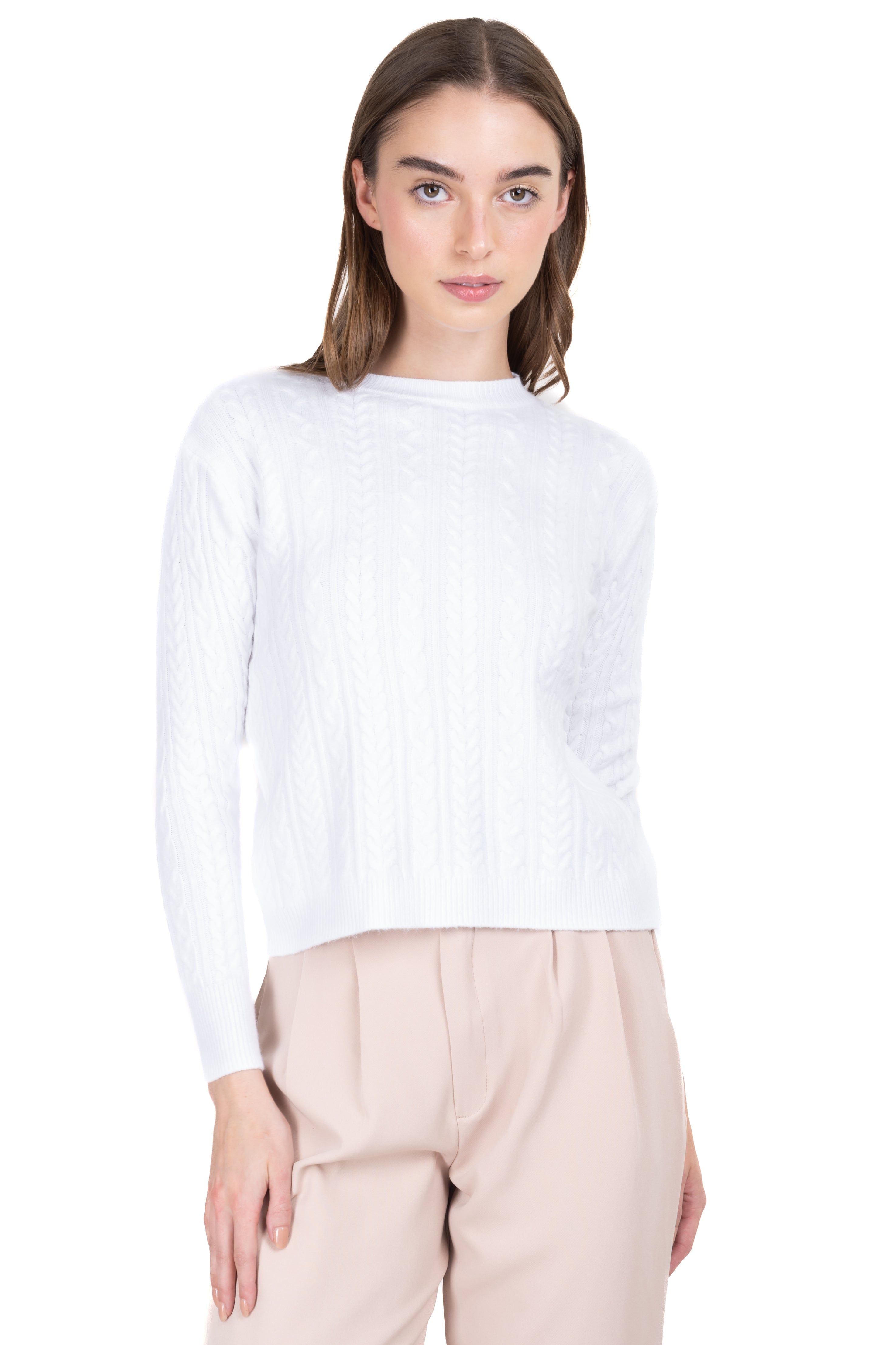 Suéter cuello alto tejido trenzas sold by Shasa product image thumbnail 2