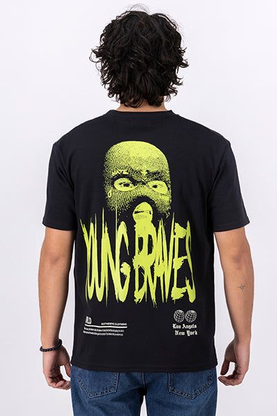 Playera Oversized Young Brave sold by Shasa
