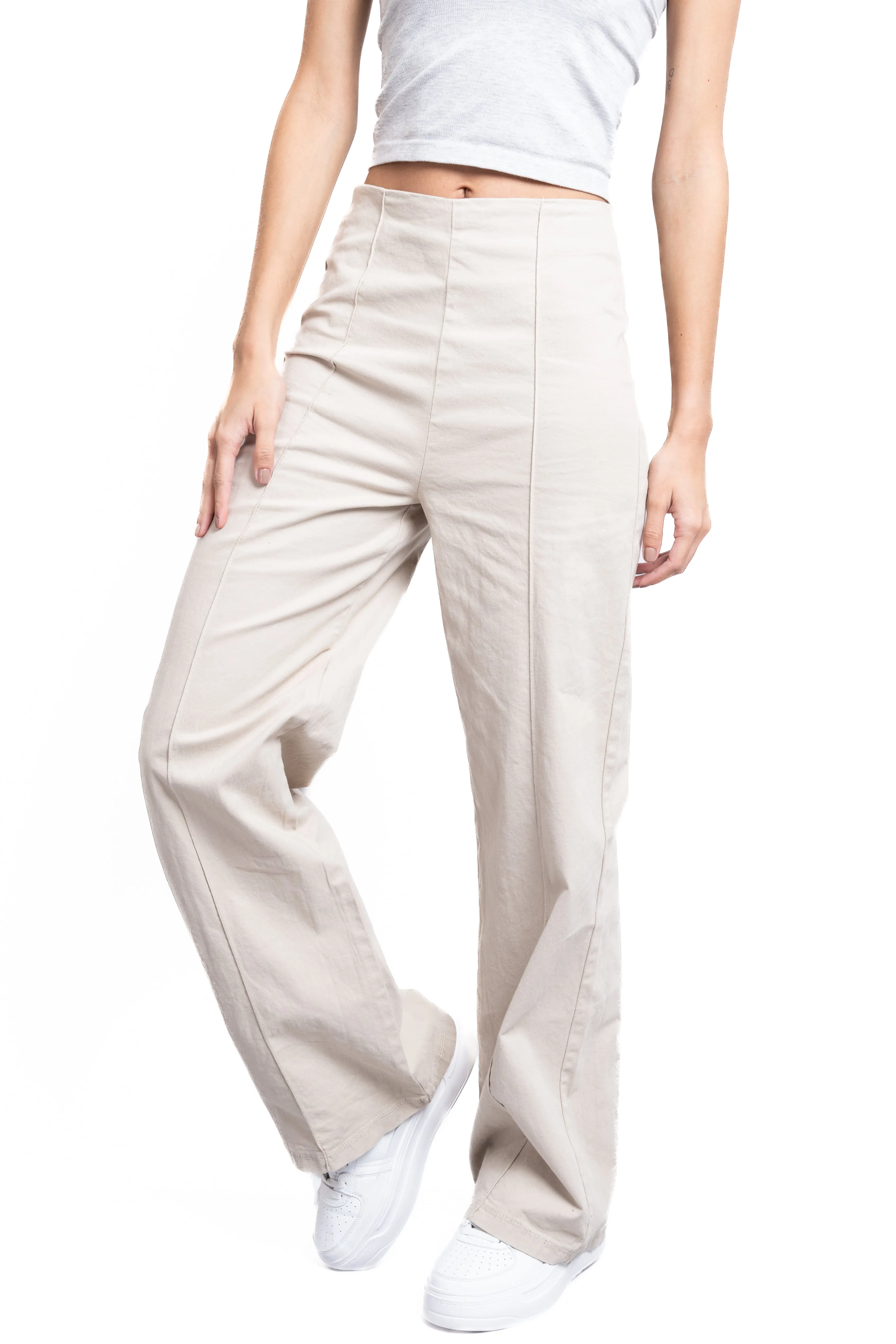 Jeans wide leg costura en medio sold by Shasa