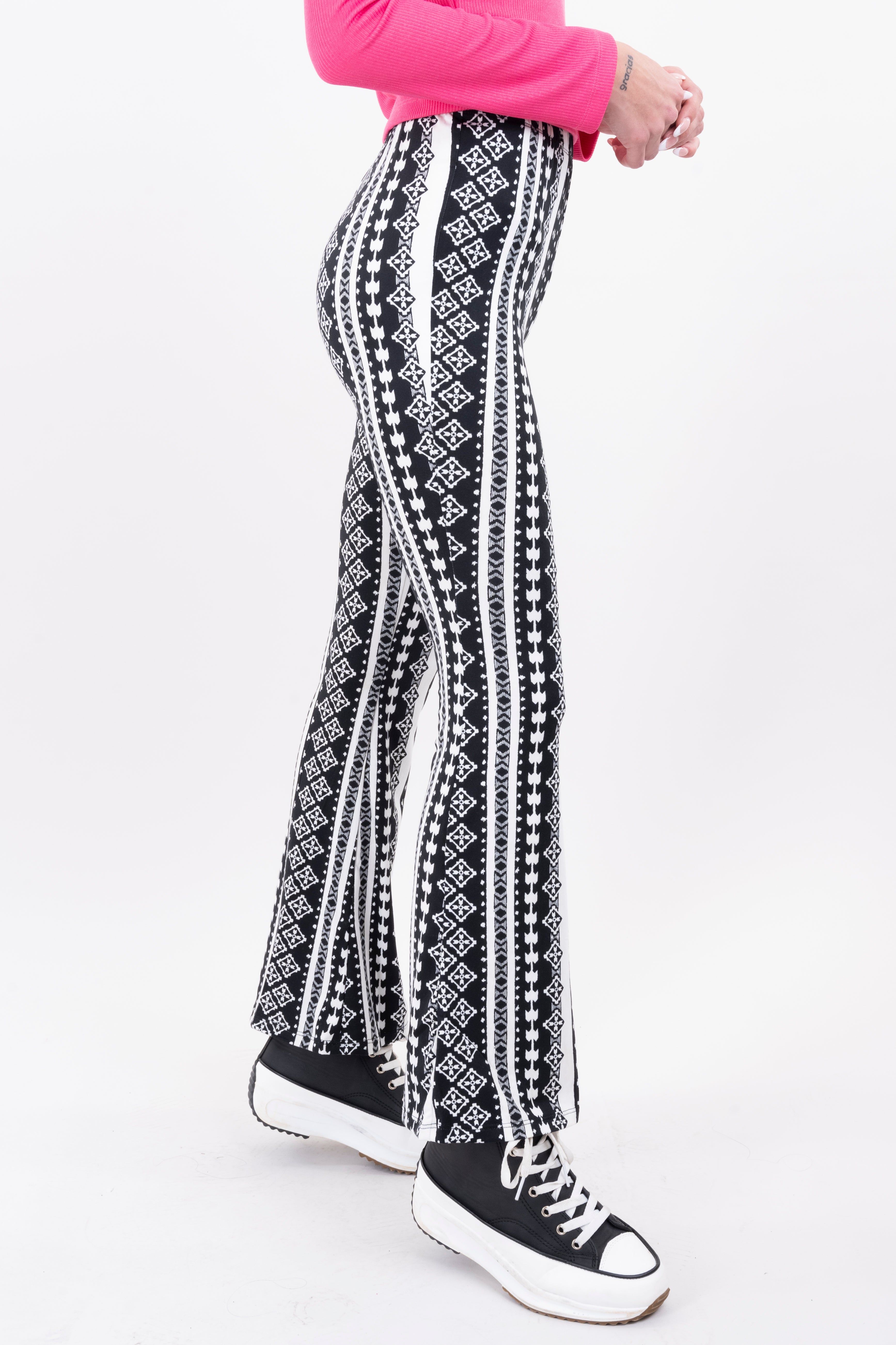 Pantalón flared cintura alta tribal sold by Shasa product image thumbnail 3