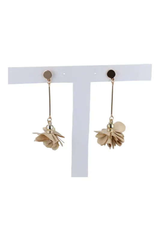 Aretes Flor Tela sold by Shasa