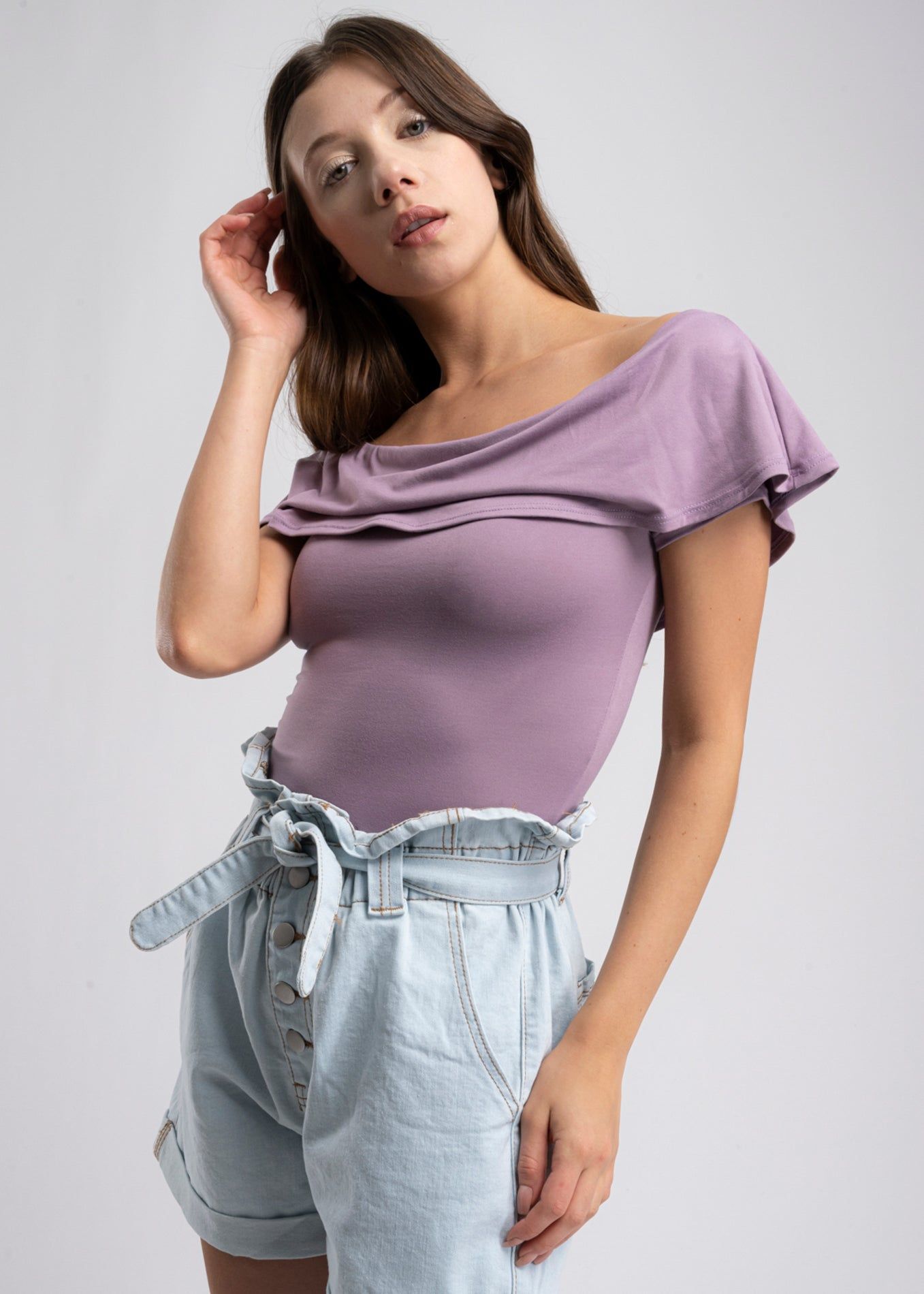 Bodysuit olanes hombro descubierto sold by Shasa