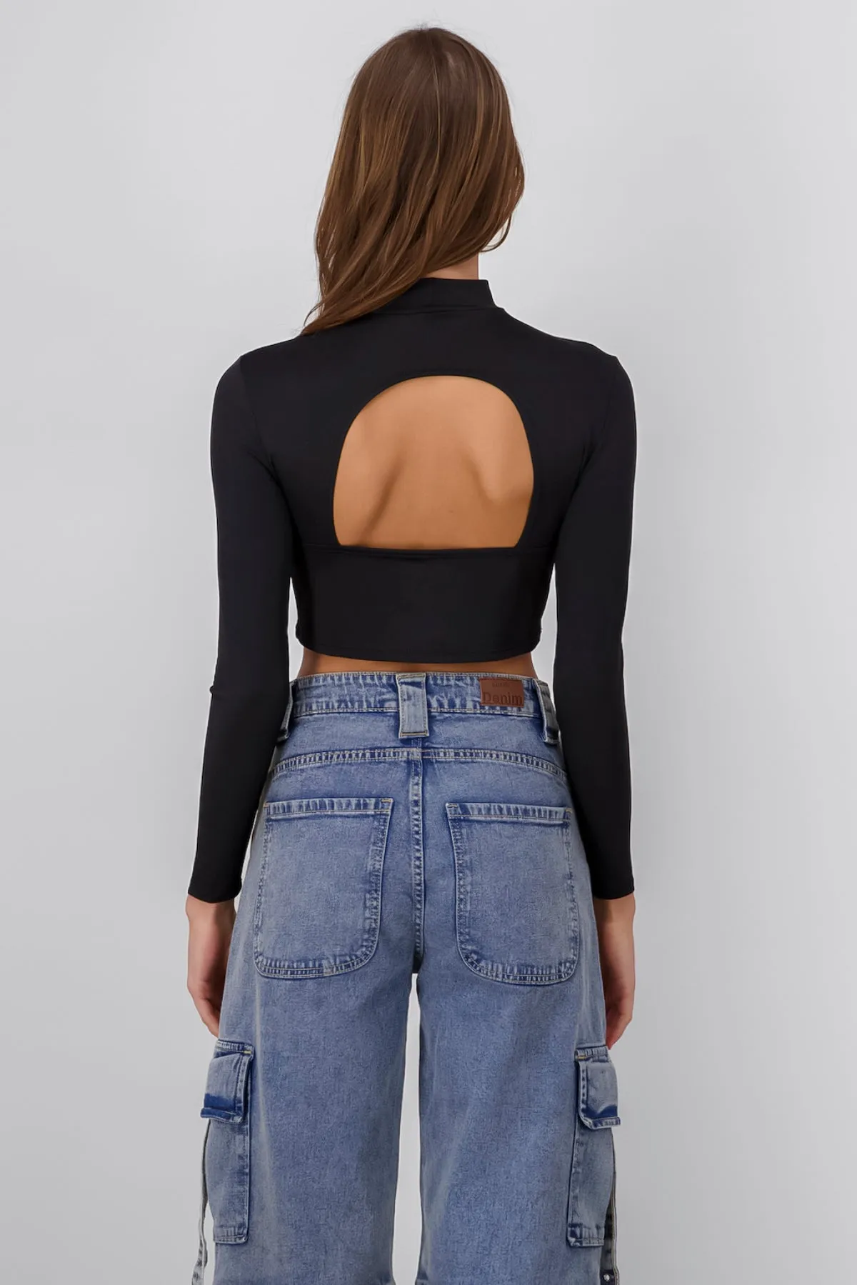 Top Manga Larga Cuello Alto sold by Shasa product image thumbnail 4