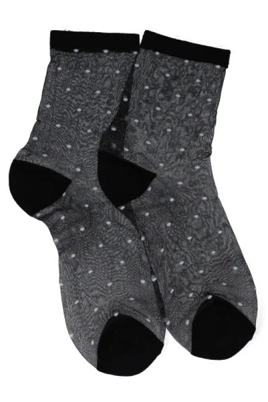 Calcetines mesh puntos sold by Shasa