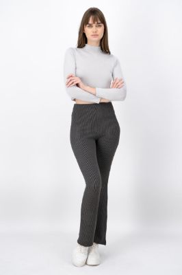 Pantalon recto detalle lineas sold by Shasa