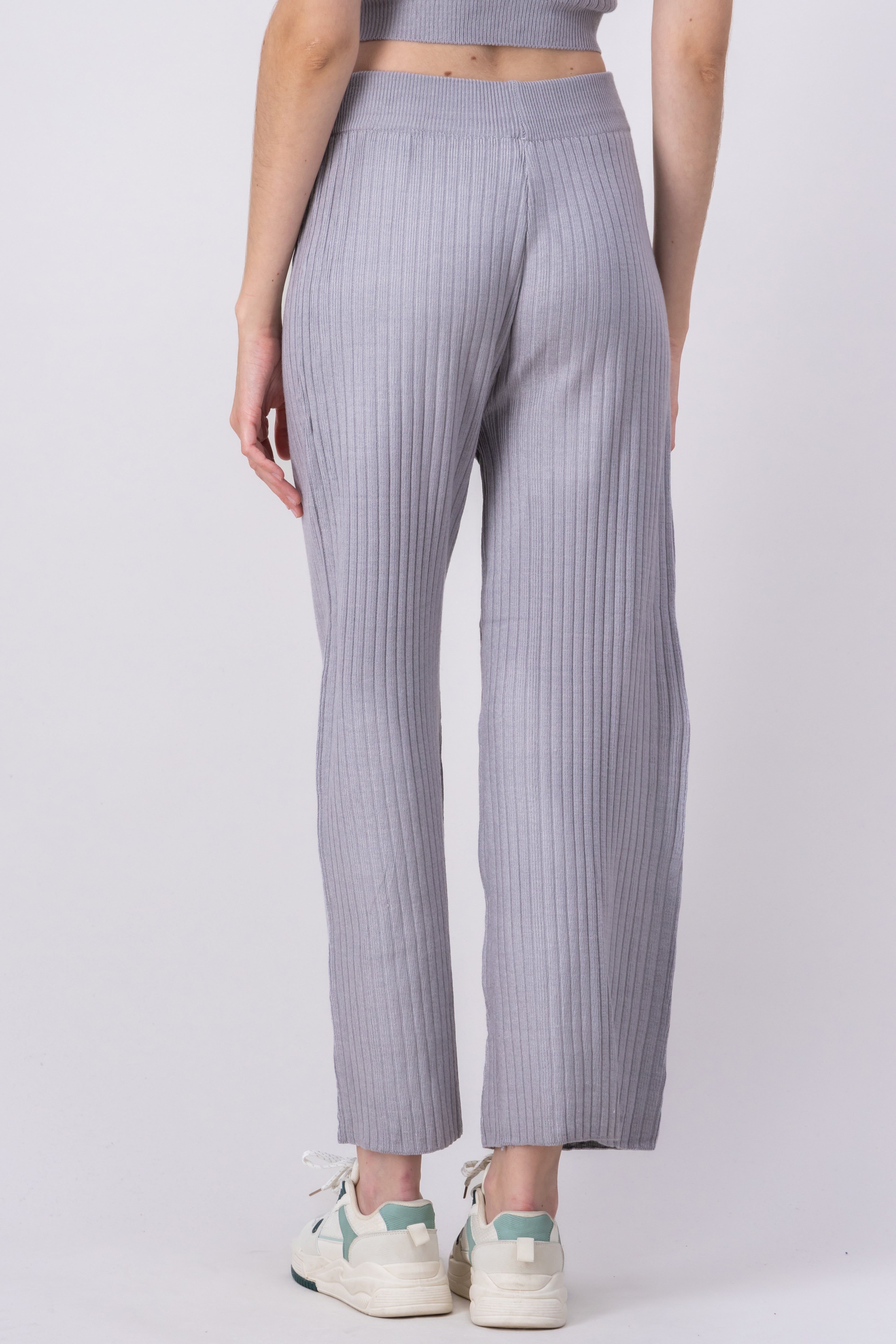 Pantalón tejido acanalado sold by Shasa product image thumbnail 4