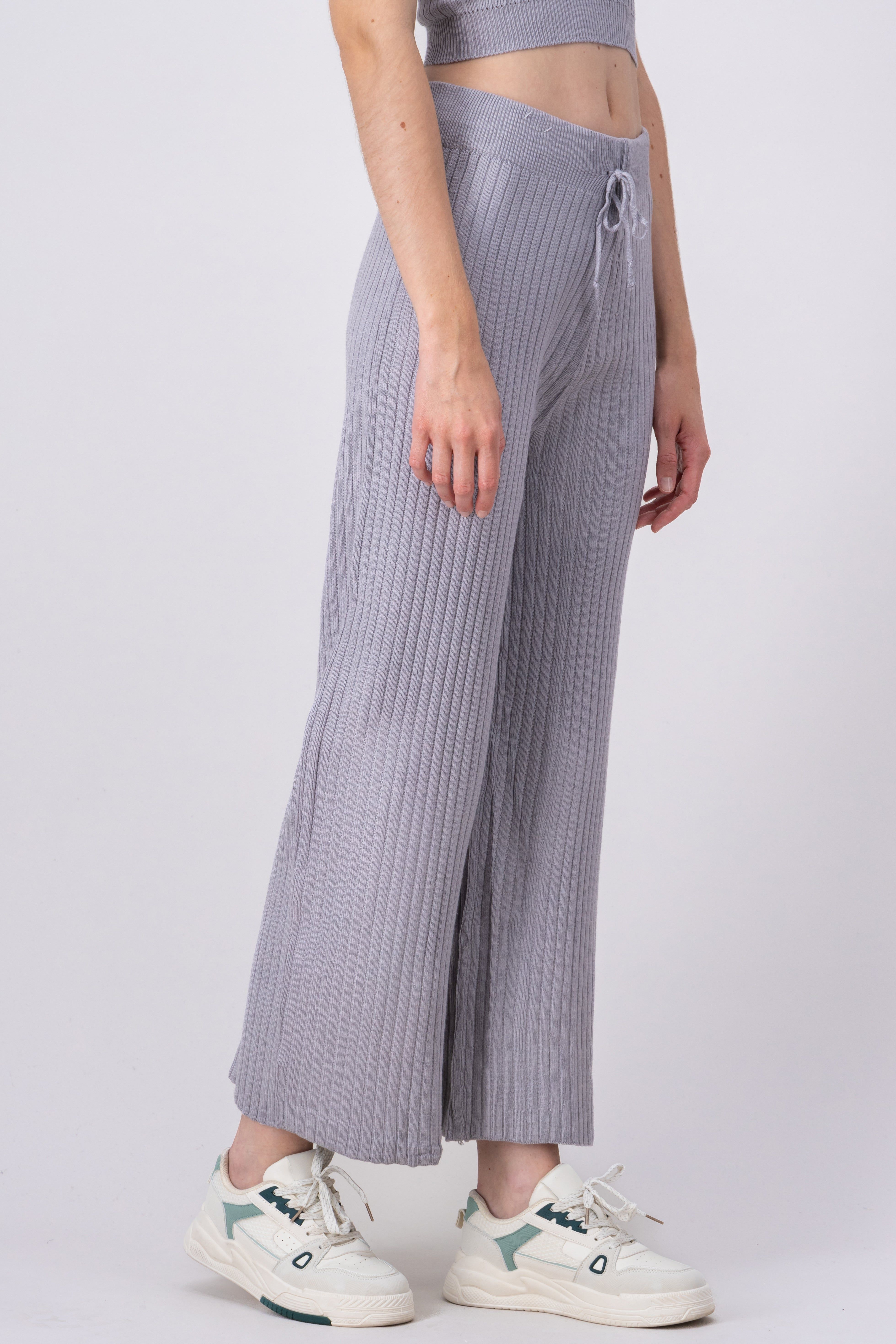 Pantalón tejido acanalado sold by Shasa product image thumbnail 3