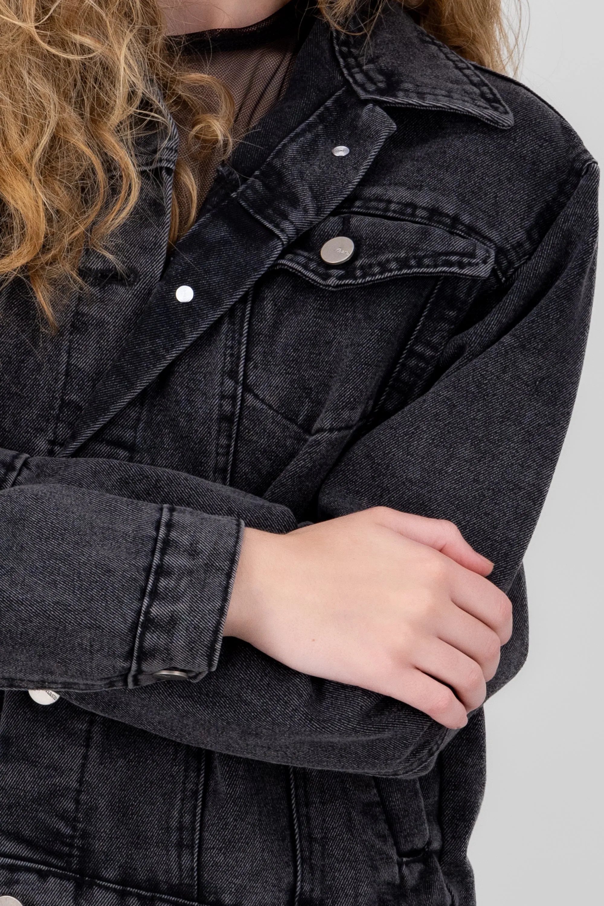 Chamarra trucker oversize sold by Shasa product image thumbnail 5