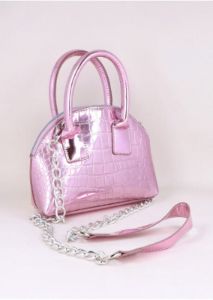 Bolsa metálica efecto piel cadena sold by Shasa