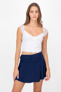 Top Encaje Con Copas Liso sold by Shasa