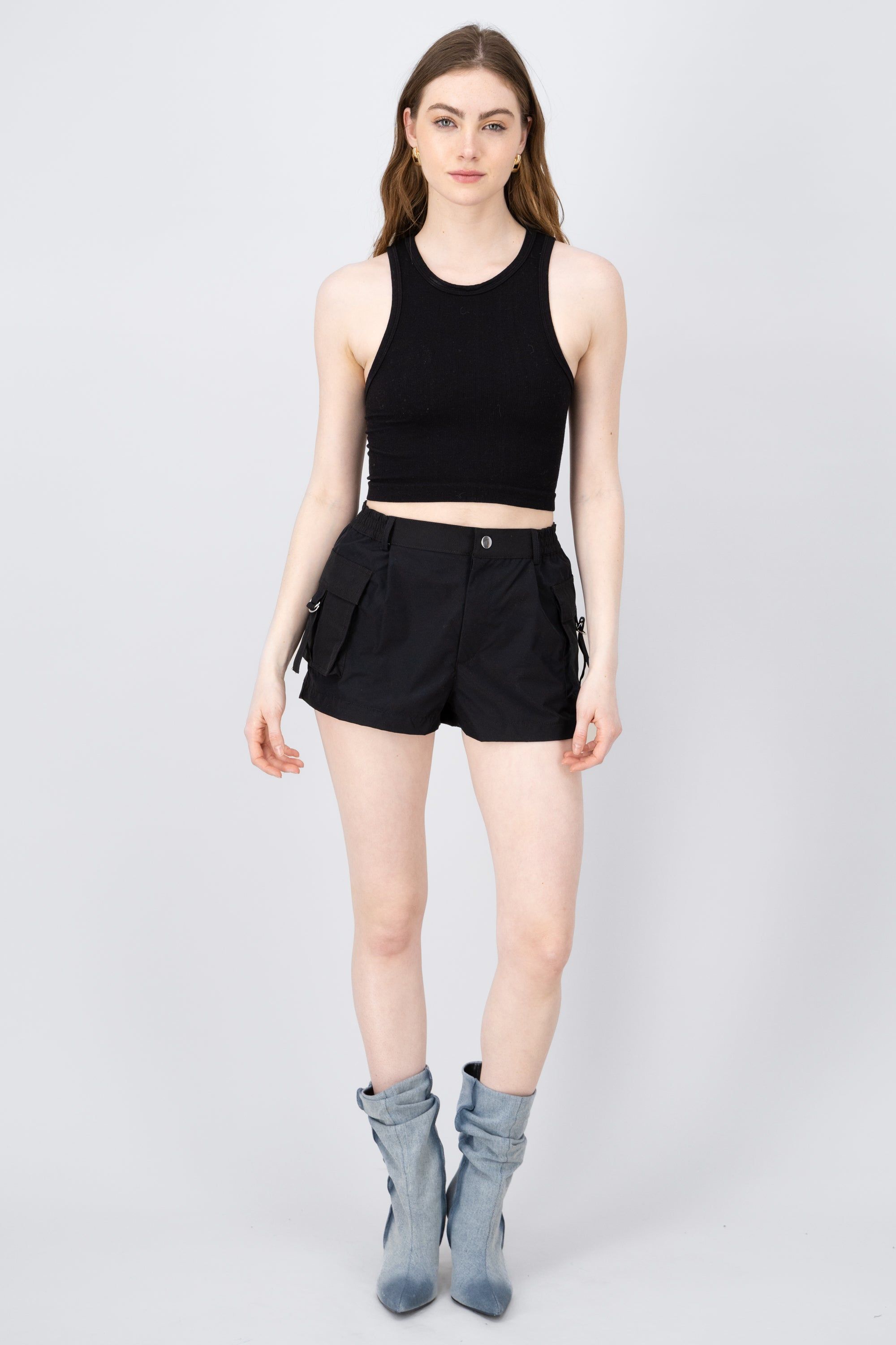 Shorts Tipo Parachute Bolsas Cargo sold by Shasa