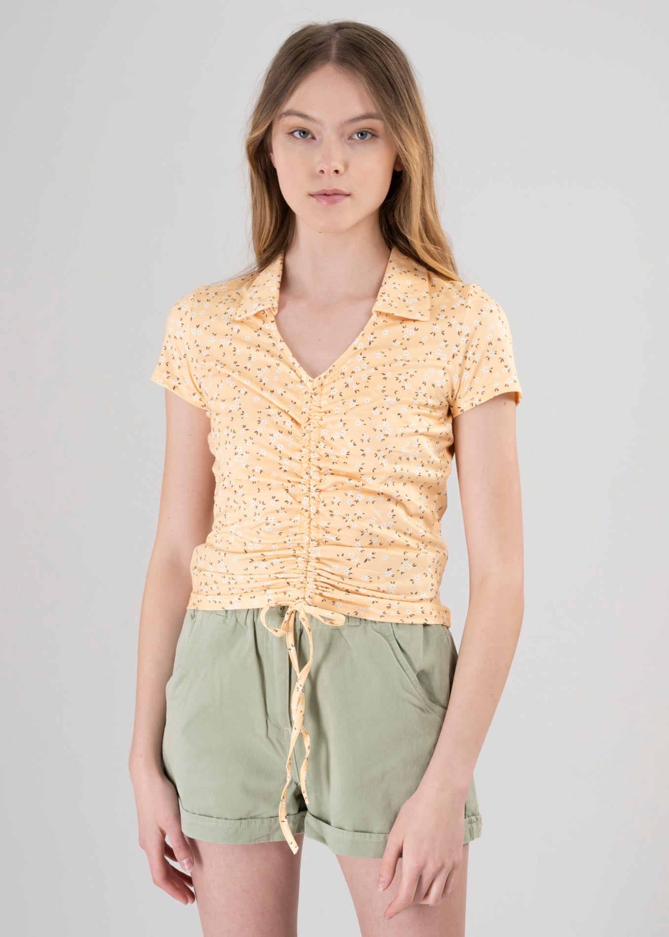 Top cuello polo flores sold by Shasa product image thumbnail 2