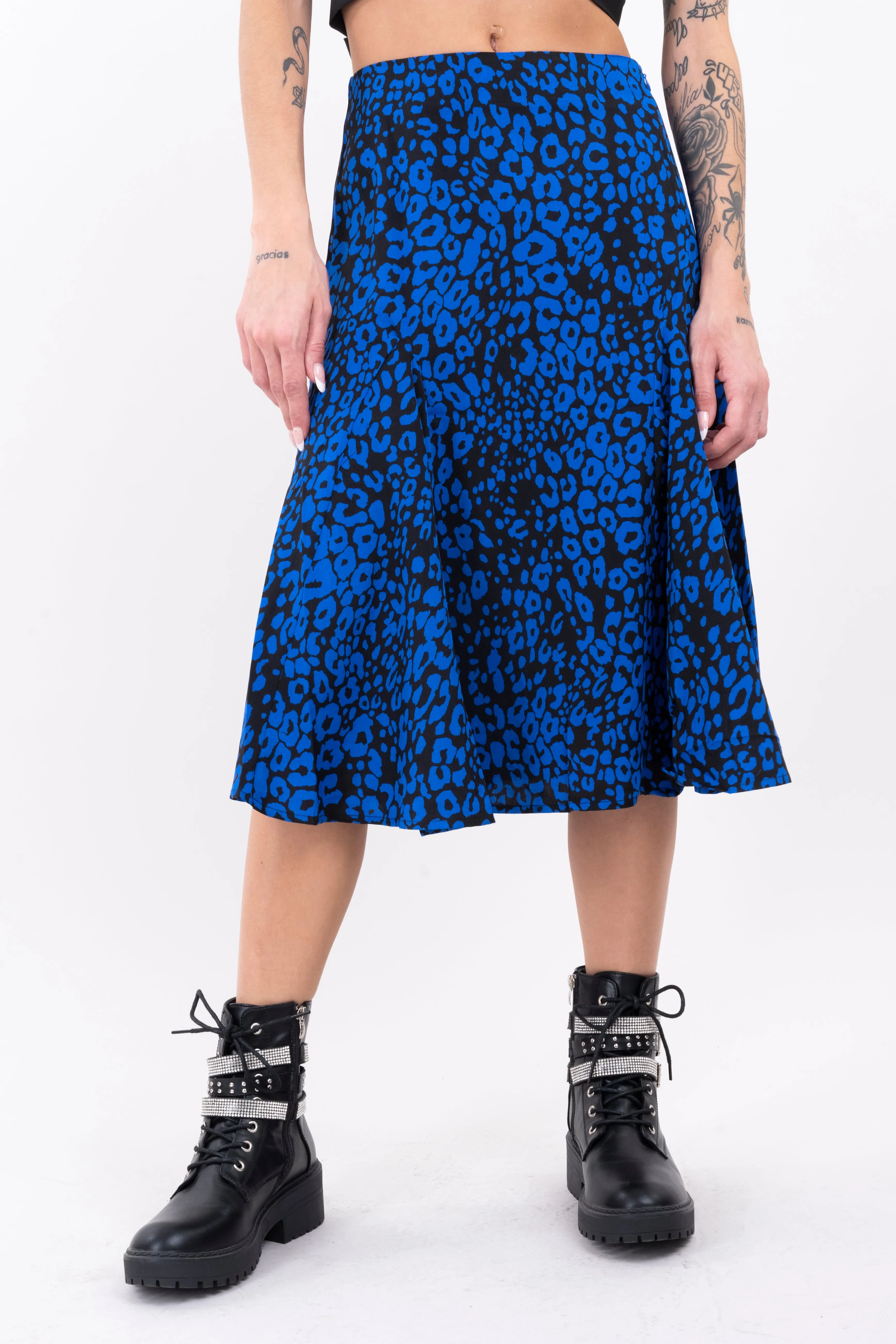 Falda midi animal print sold by Shasa