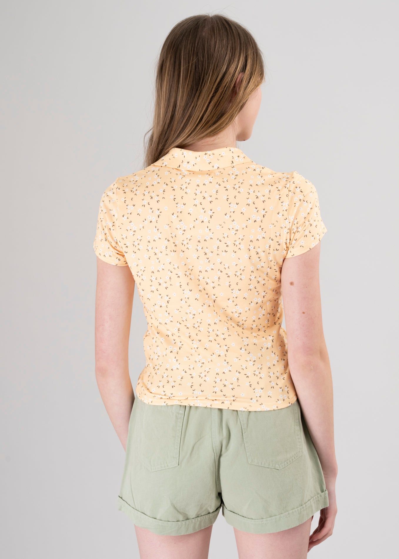 Top cuello polo flores sold by Shasa product image thumbnail 4