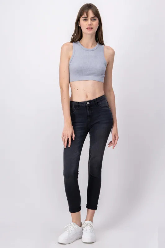 Jeans cintura media dobladillo sold by Shasa