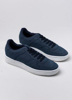 Tenis retro suela gruesa sold by Shasa