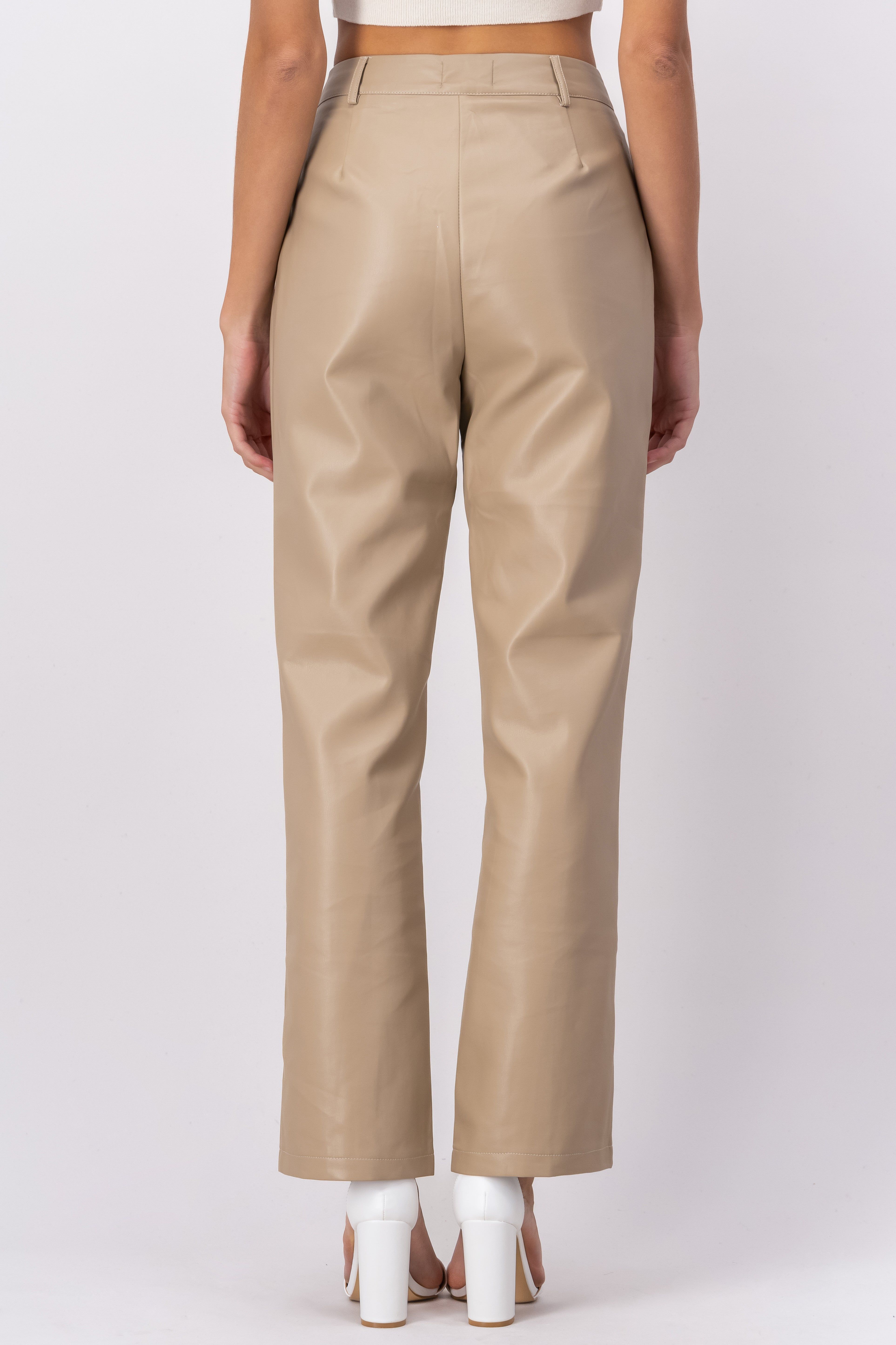 Pantalón recto efecto piel sold by Shasa product image thumbnail 4