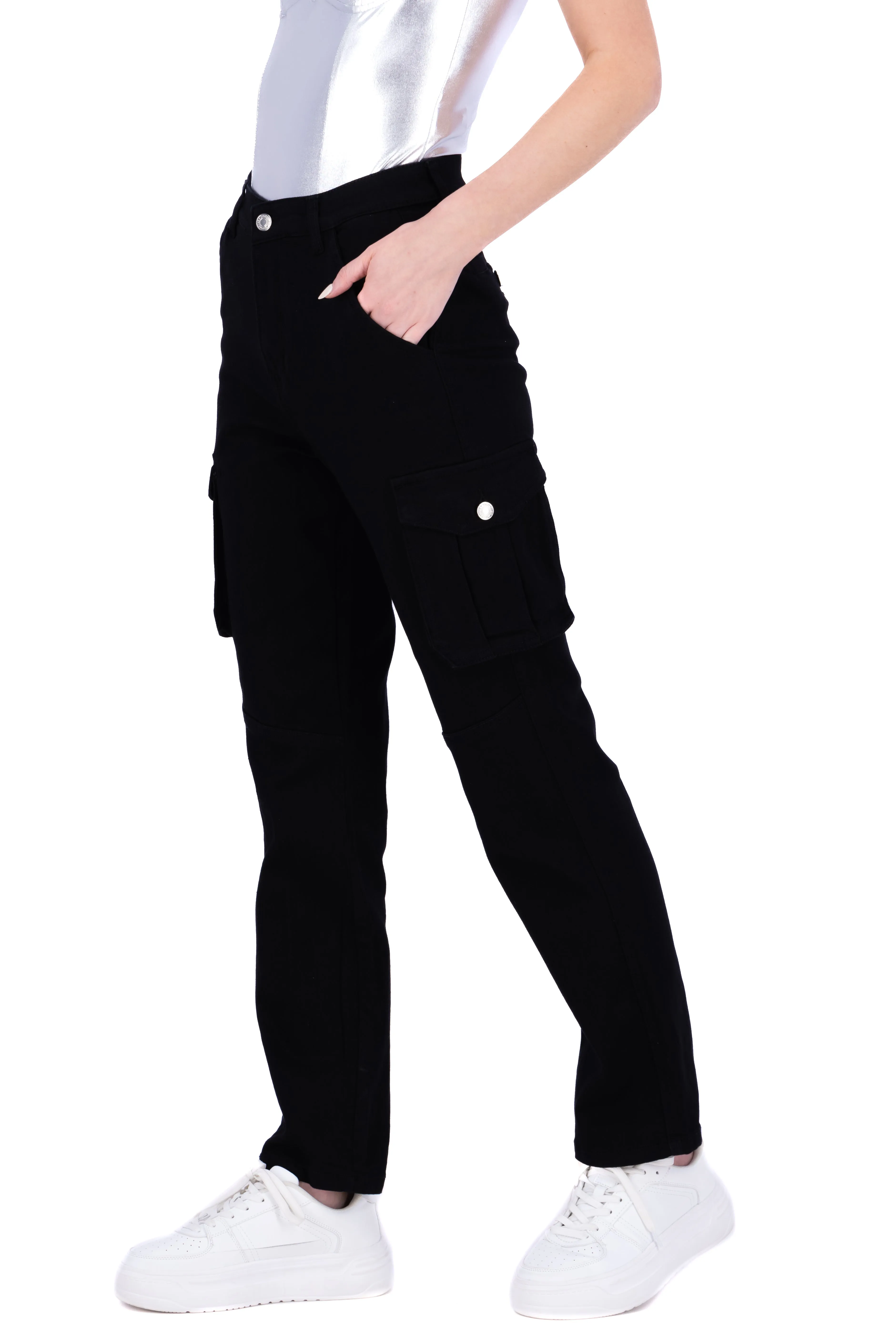 Pantalón bolsas cargo botones sold by Shasa product image thumbnail 3