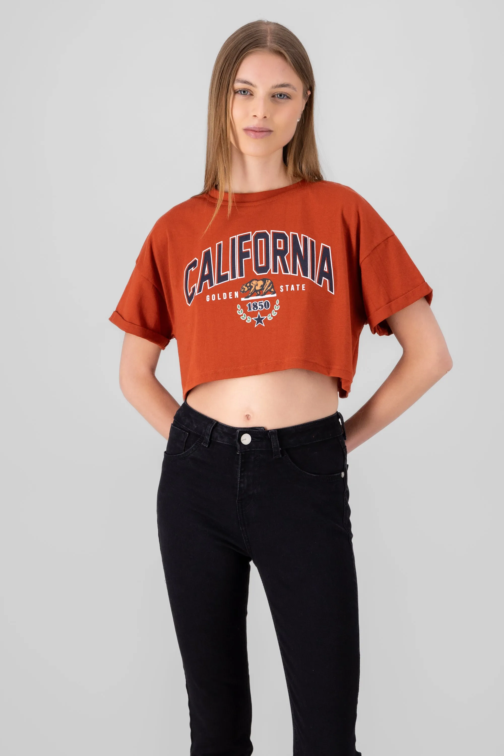 Playera Crop California sold by Shasa