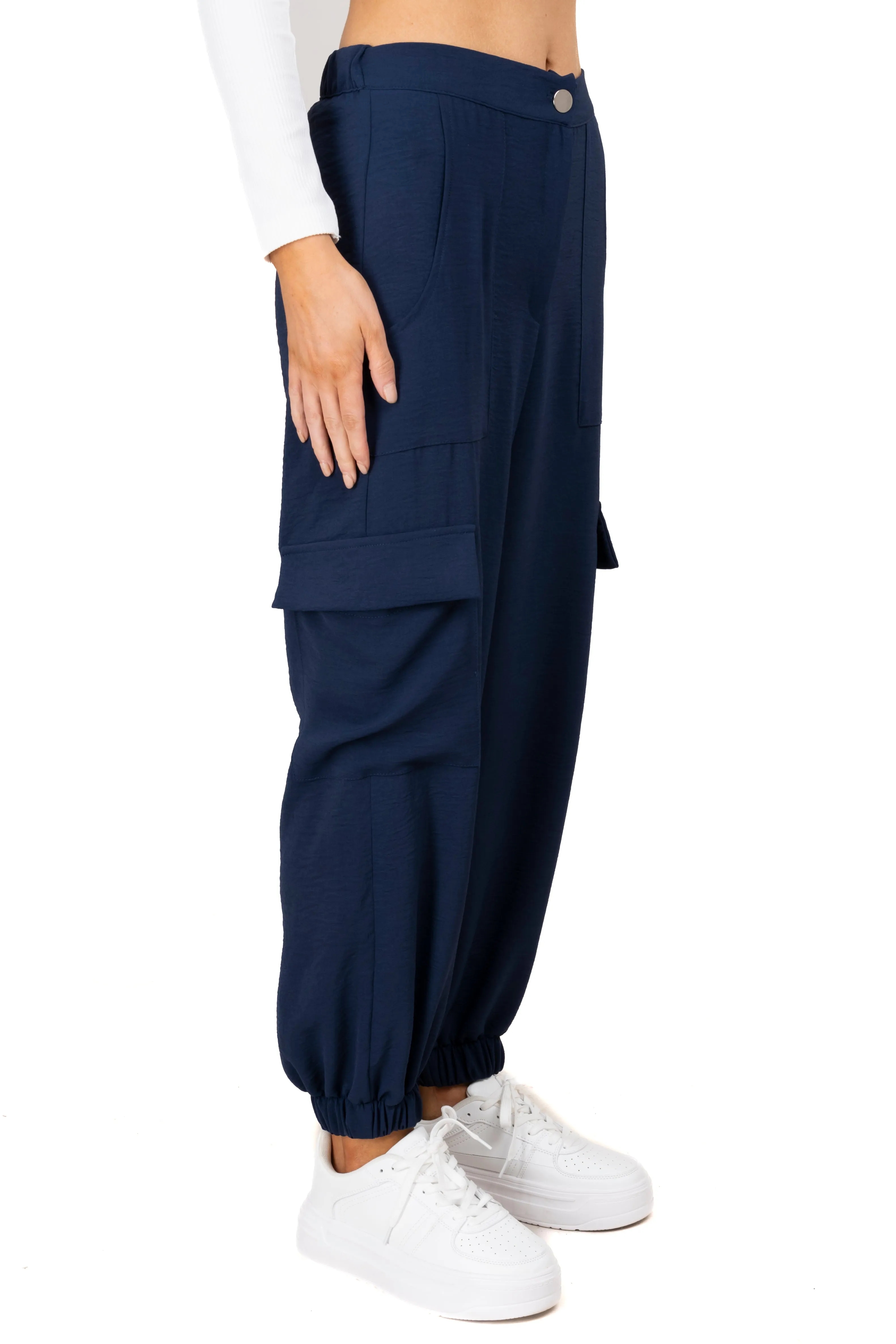 Pantalón jogger bolsillos maxi sold by Shasa product image thumbnail 3