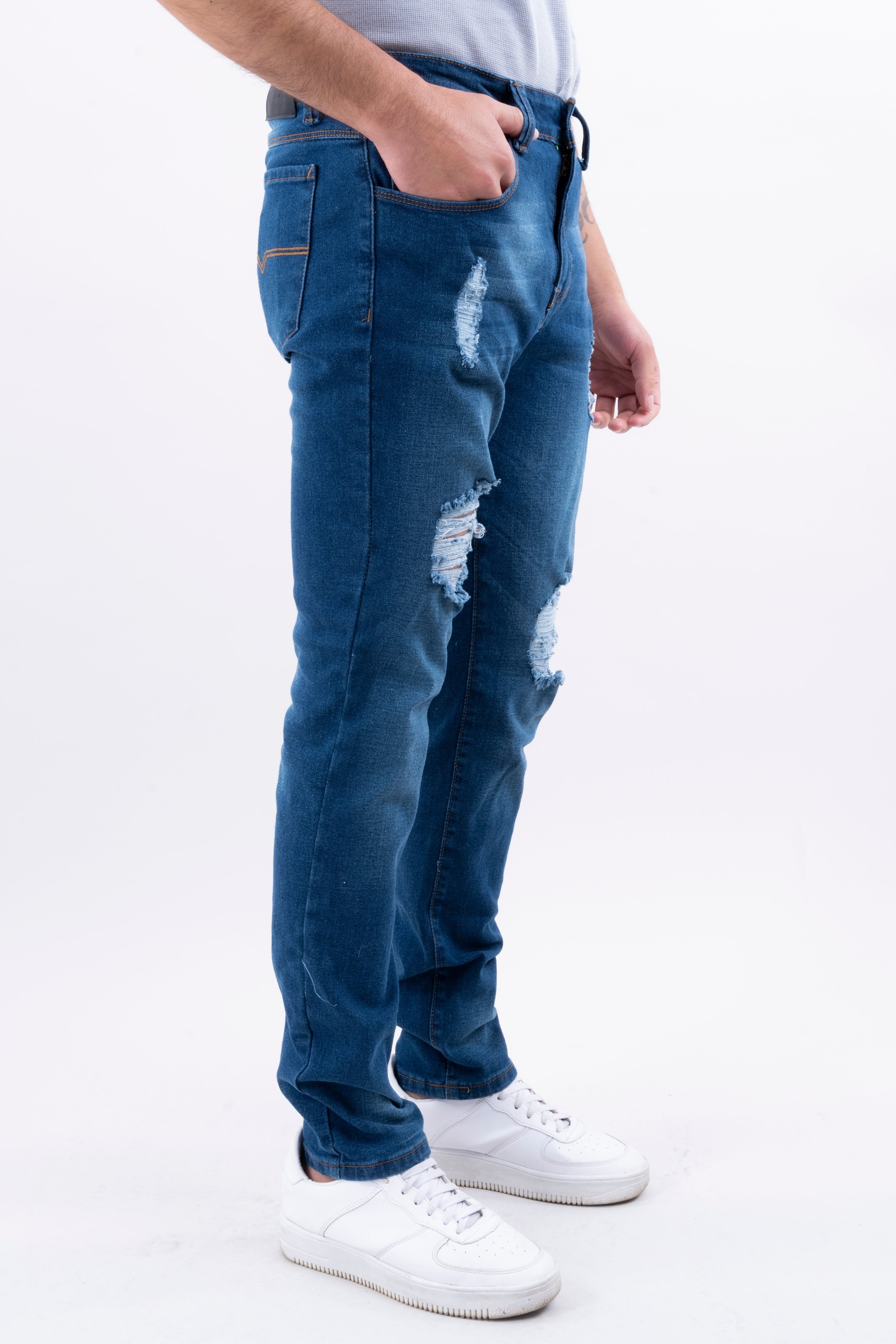 Jeans skinny efecto deslavado destrucciones sold by Shasa product image thumbnail 2