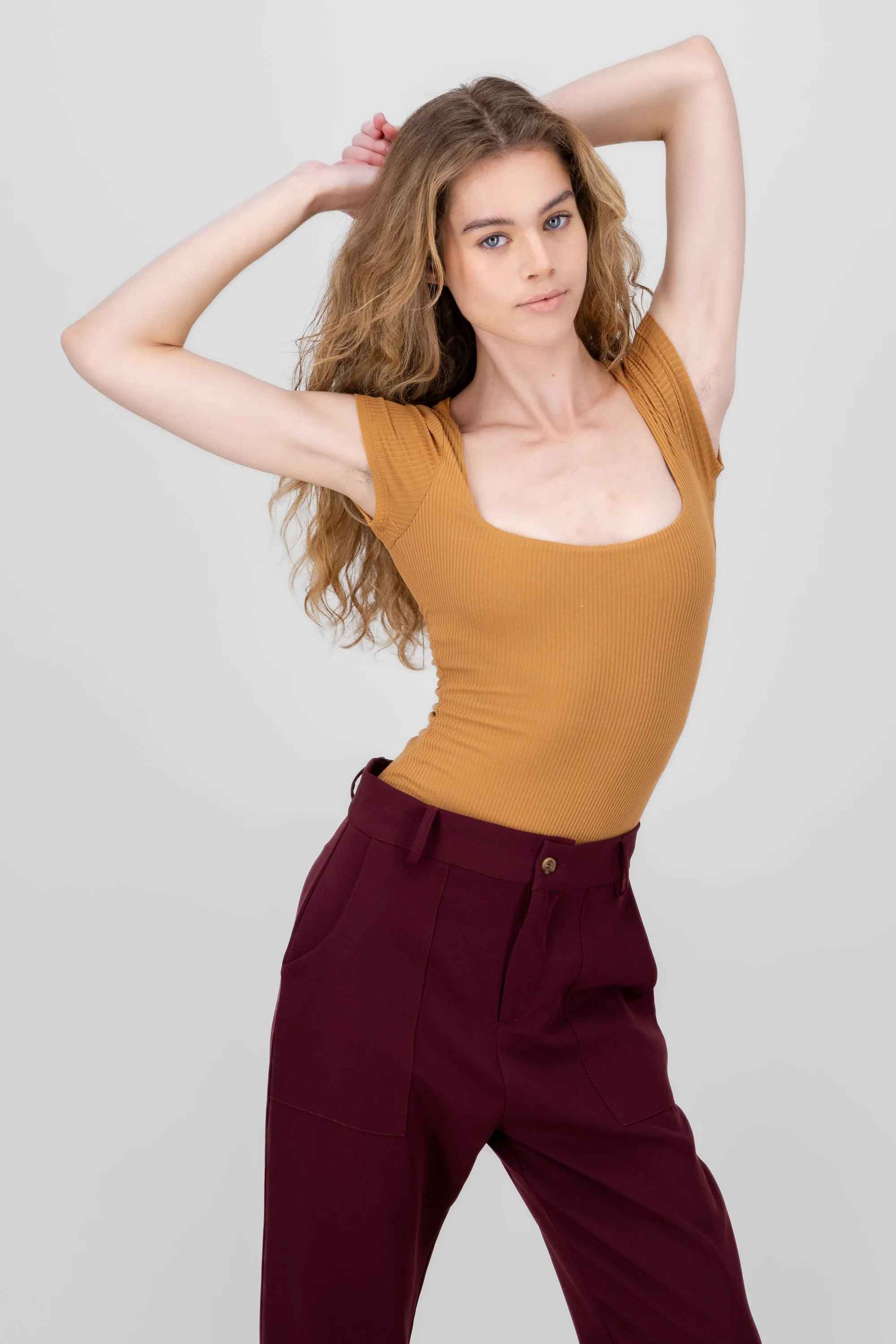 Body escote cuadrado sold by Shasa product image thumbnail 2