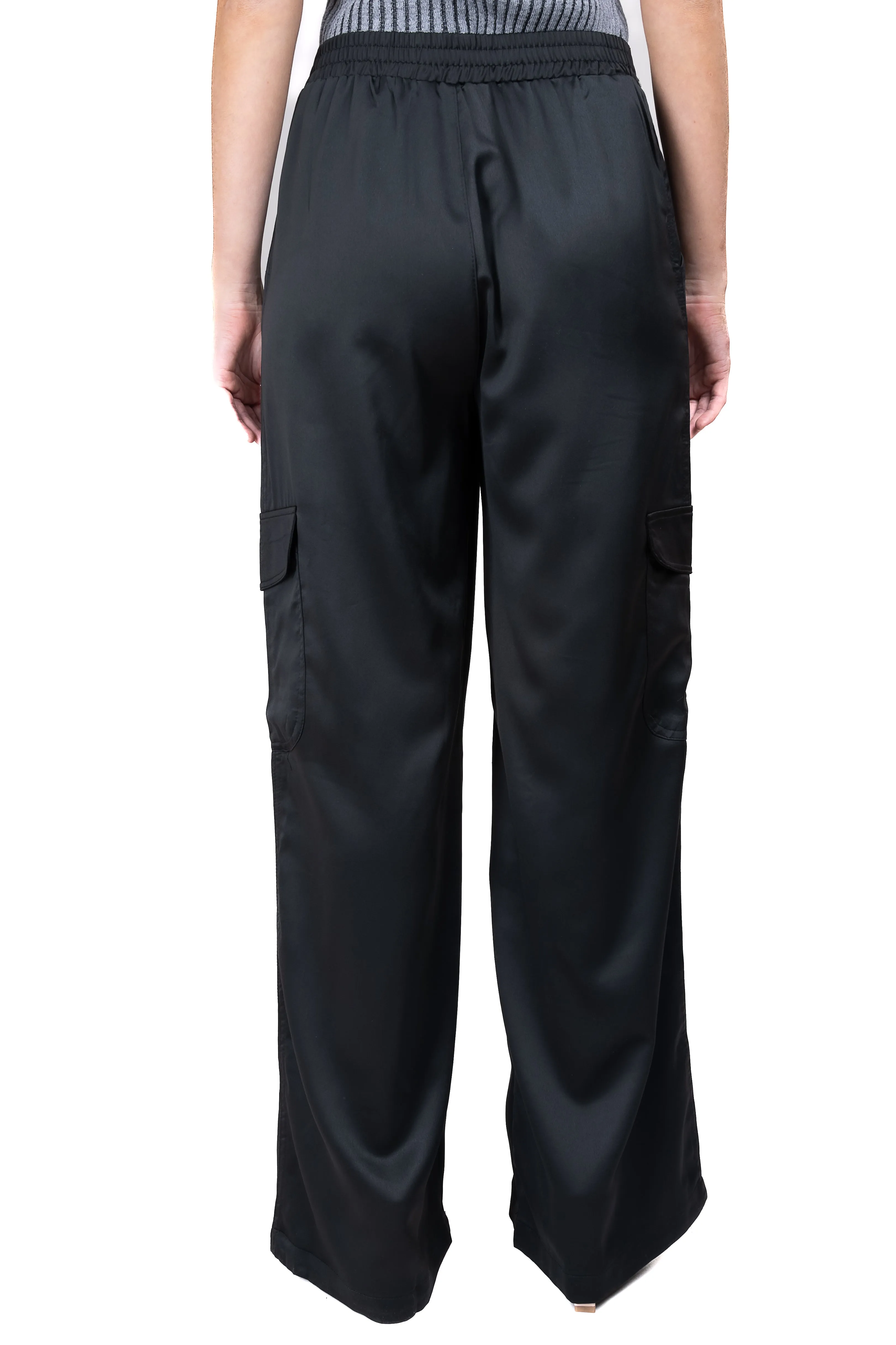 Pantalón cargo efecto satinado sold by Shasa product image thumbnail 4