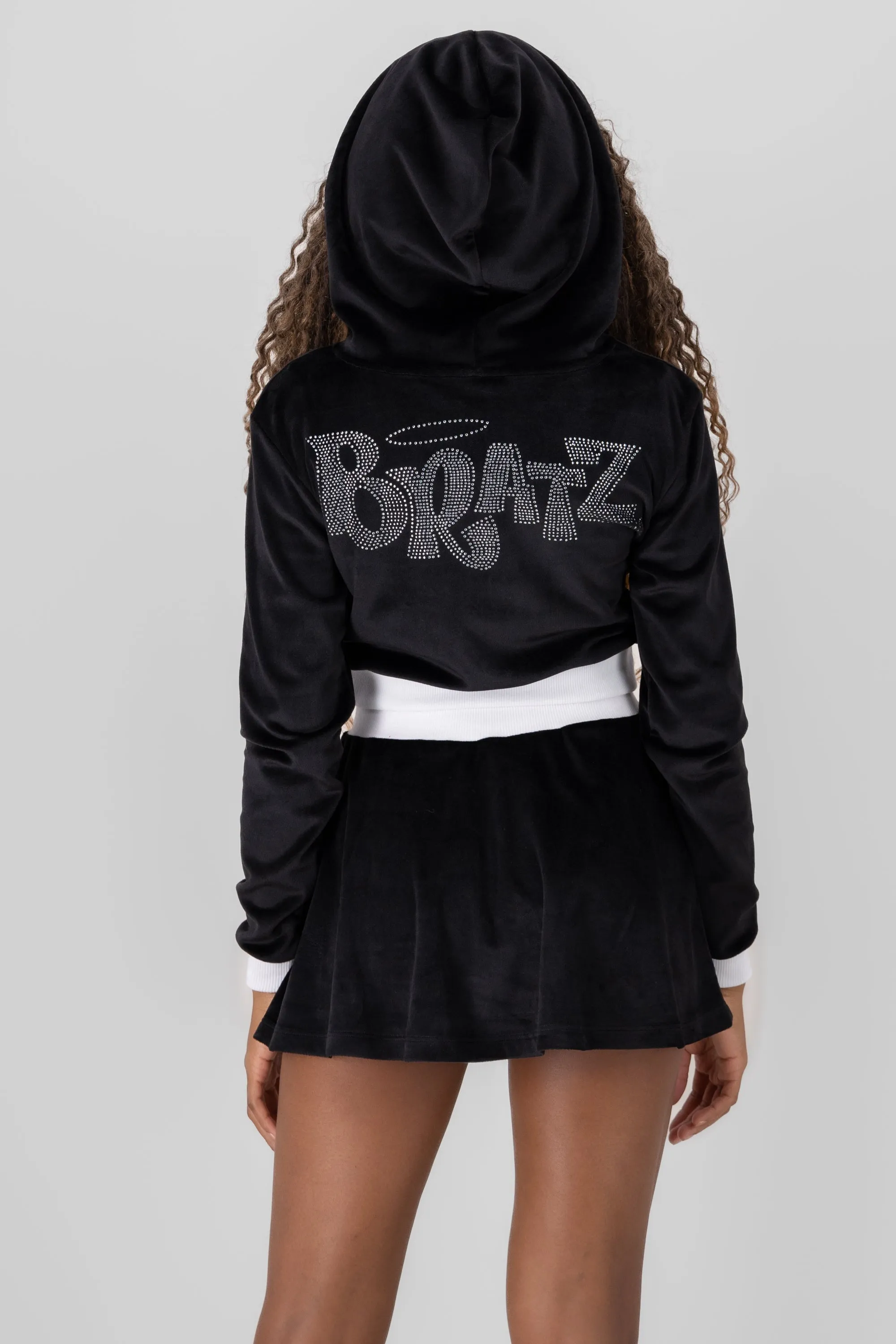 SUDADERA CROP BRATZ sold by Shasa product image thumbnail 4