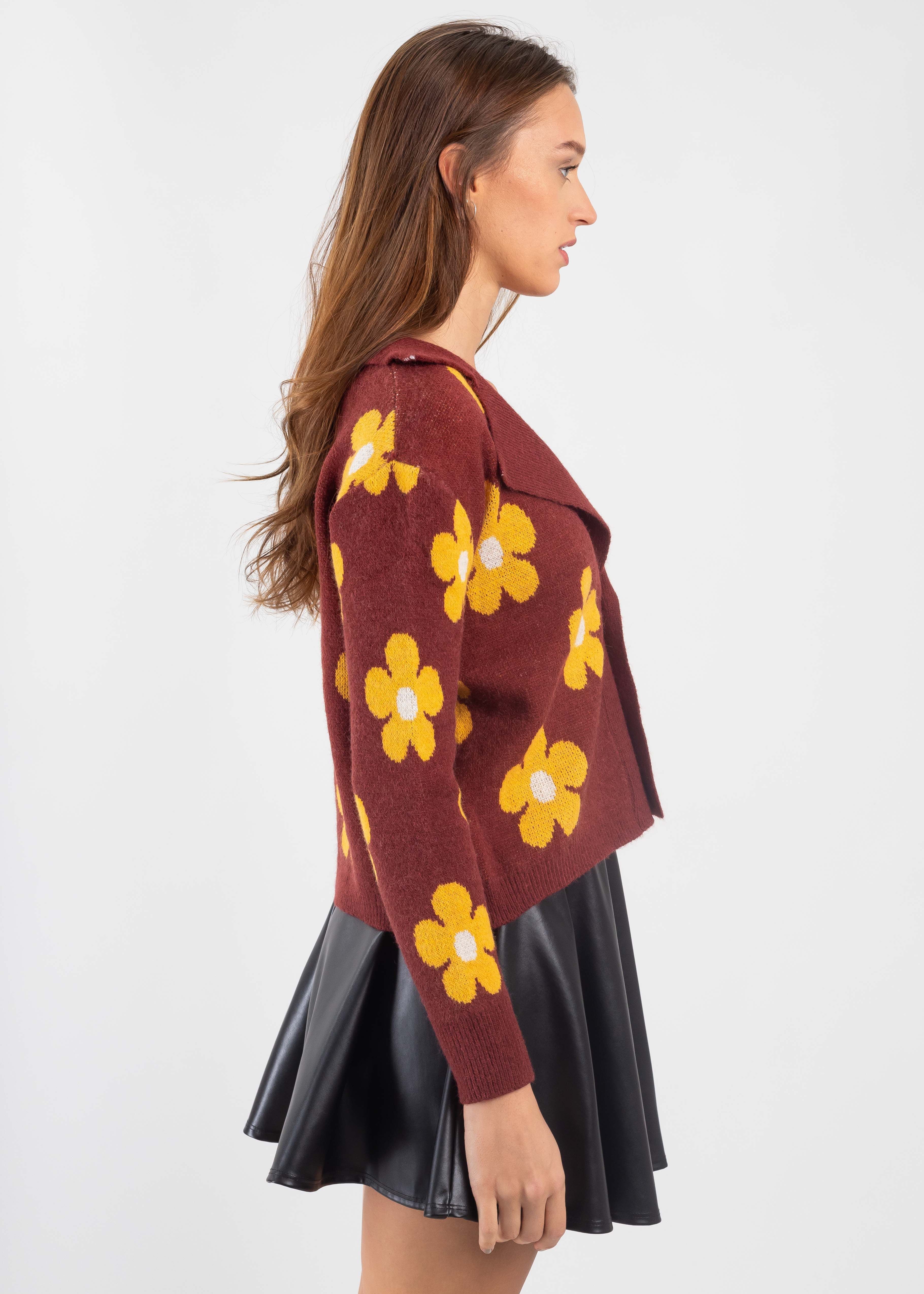 Cárdigan tejido flores sold by Shasa product image thumbnail 3