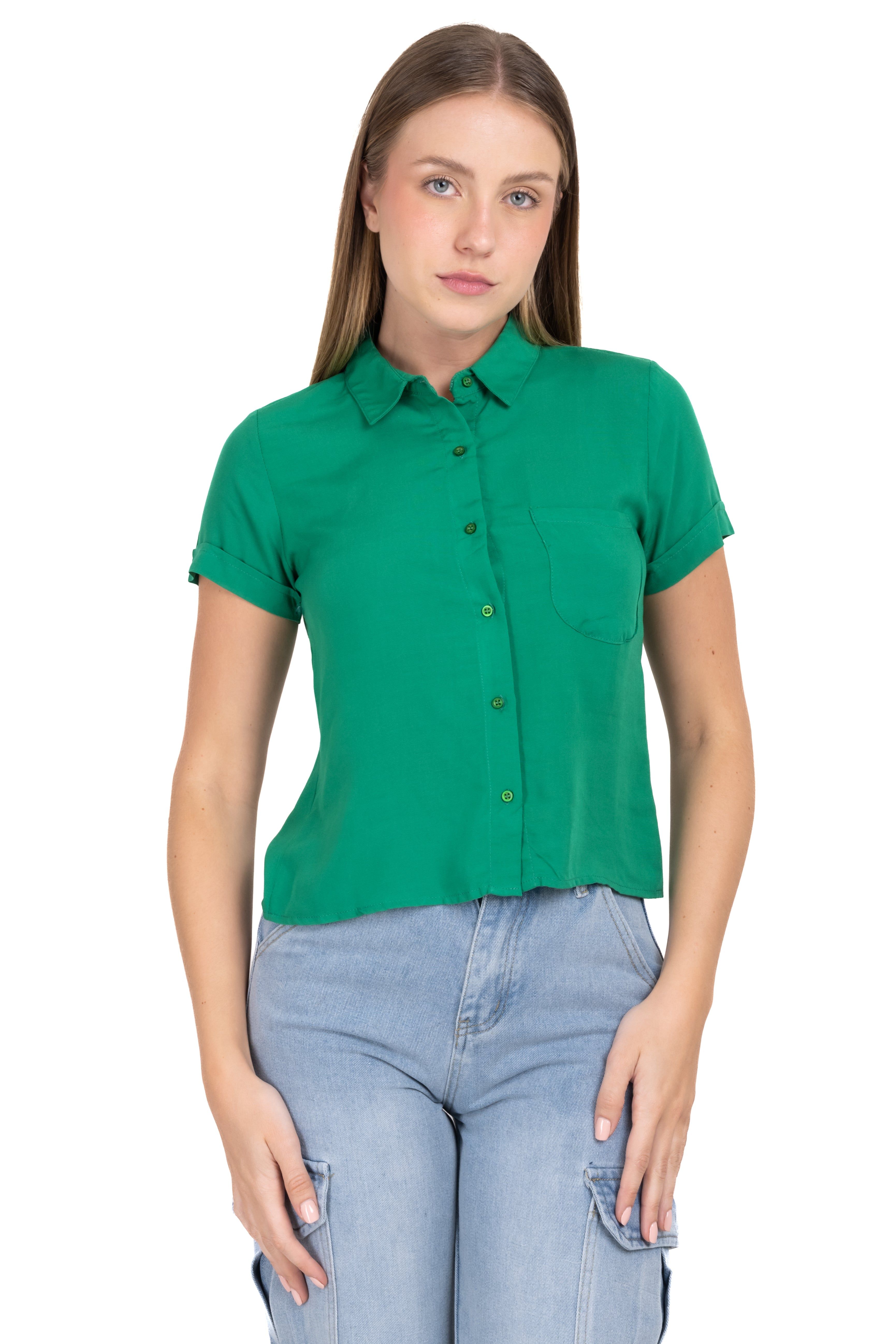 Camisa crop manga corta bolso sold by Shasa