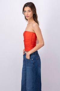Top Strapless Fruncido Costados sold by Shasa